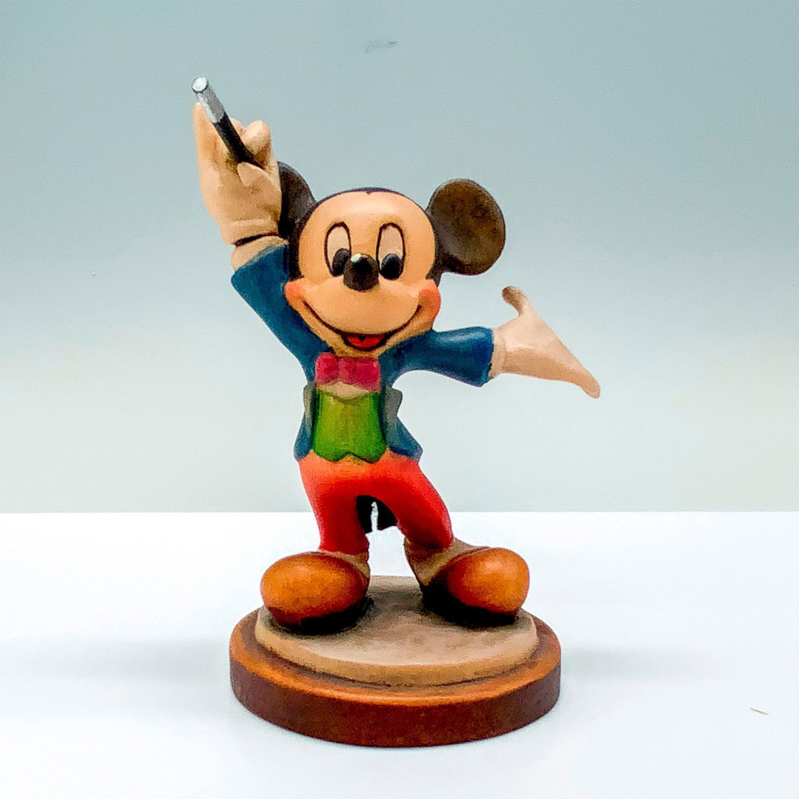 Anri Club Walt Disney Maestro Mickey Figurine (1 of 3)