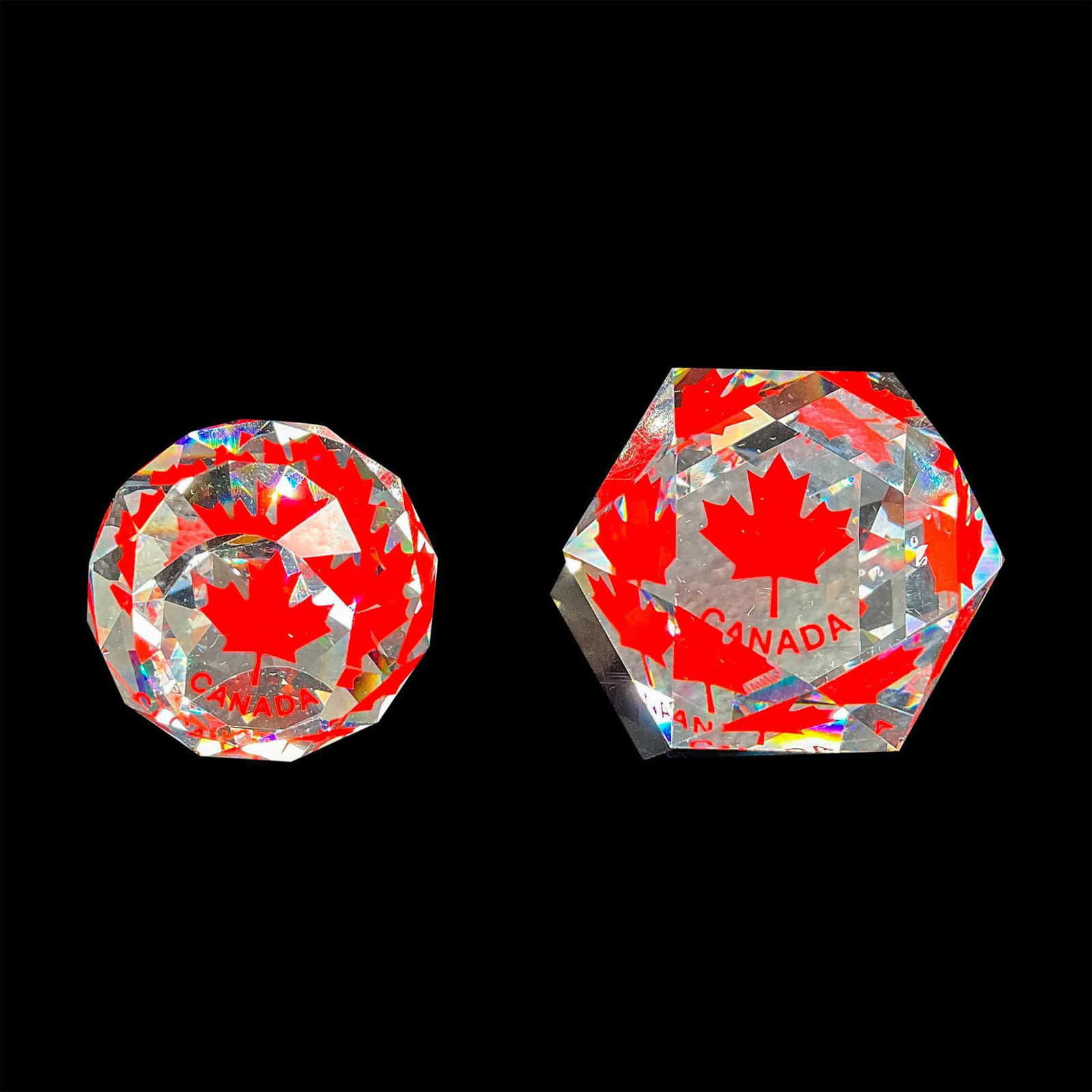 2pc Swarovski Crystal Paperweights, Canada Maple Leaf (1 of 4)