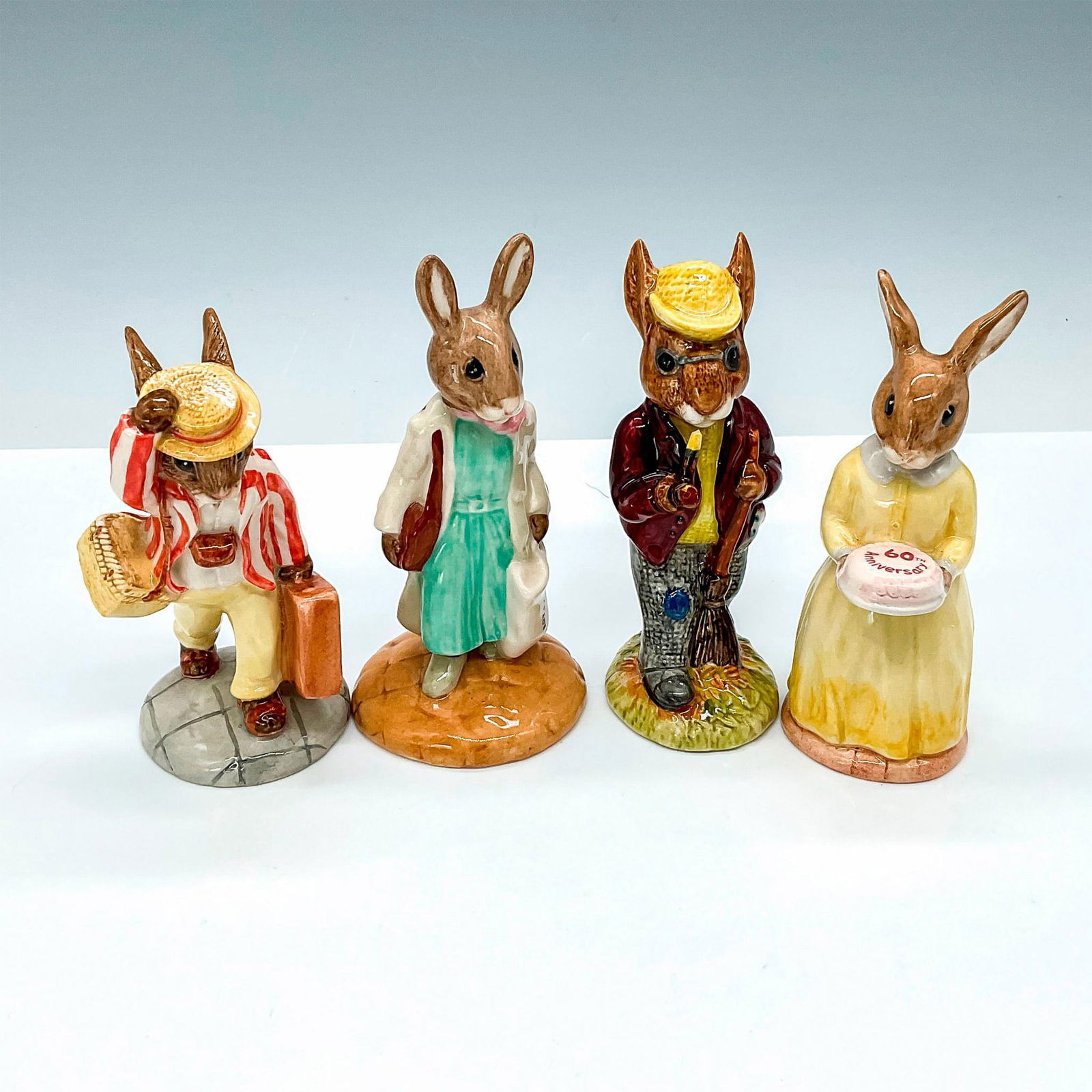 4pc Royal Doulton Bunnykins Figurine Grouping (1 of 3)