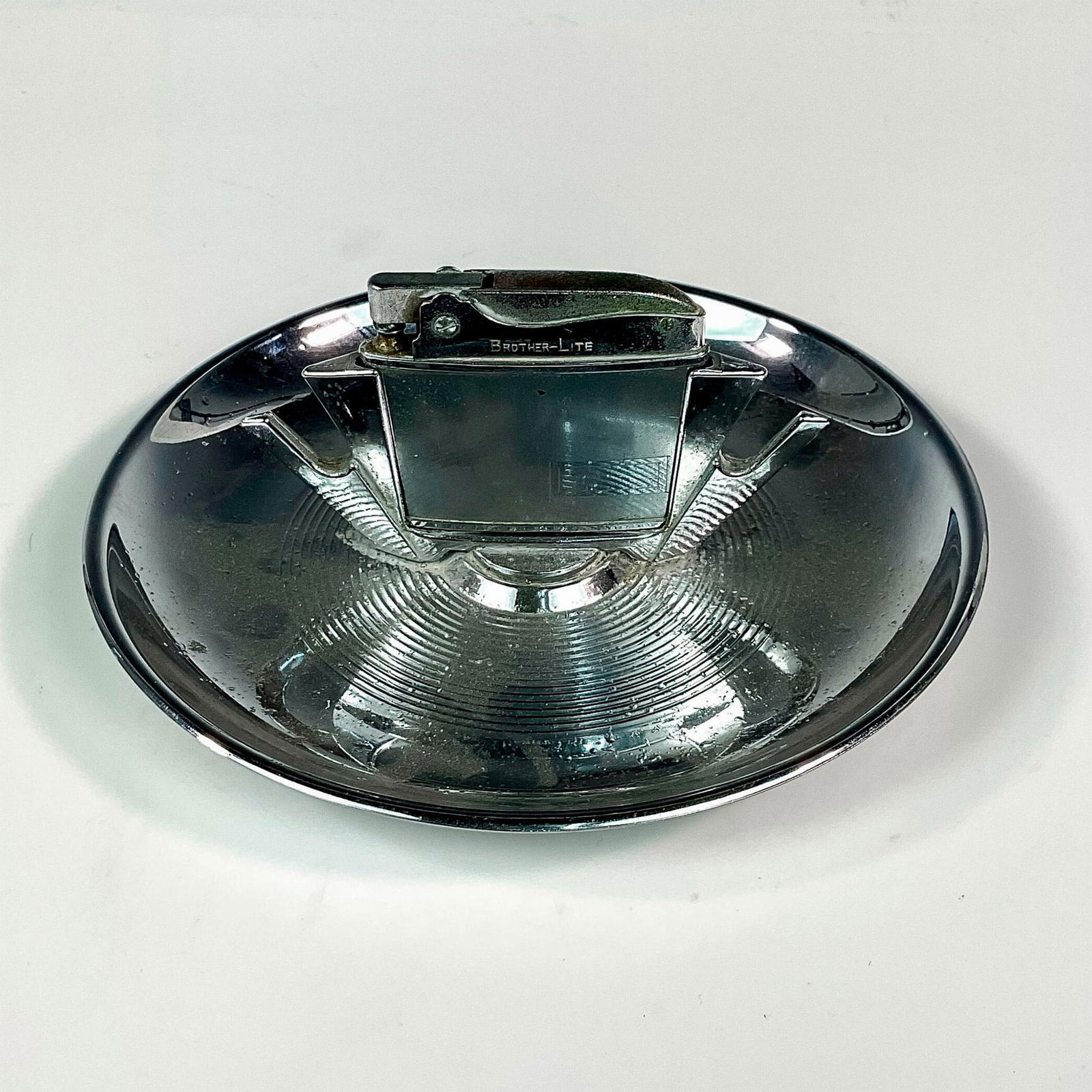 Vintage Diecasters Inc. Chrome Ashtray and Lighter (1 of 5)