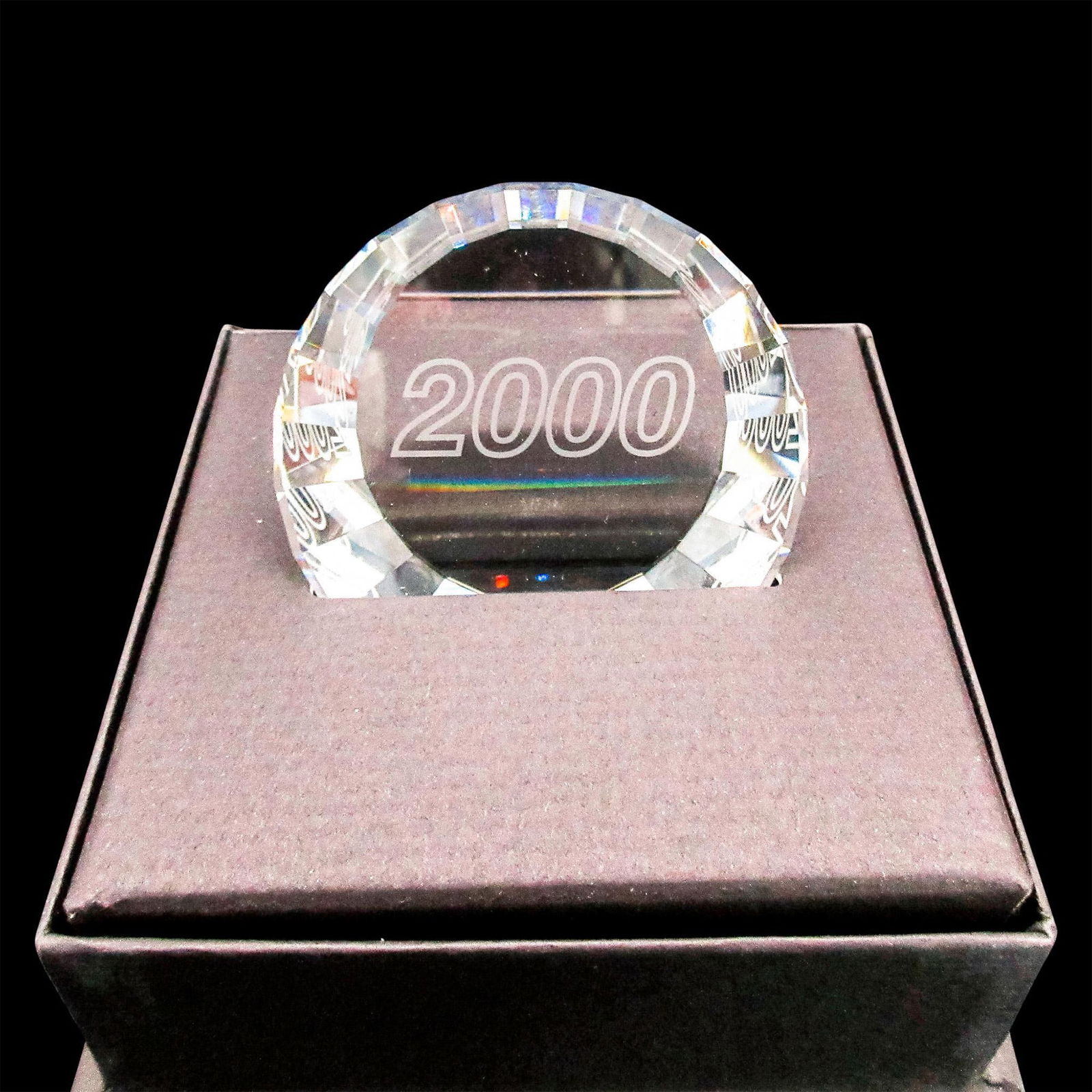 Swarovski, 2000 Paperweight (1 of 3)