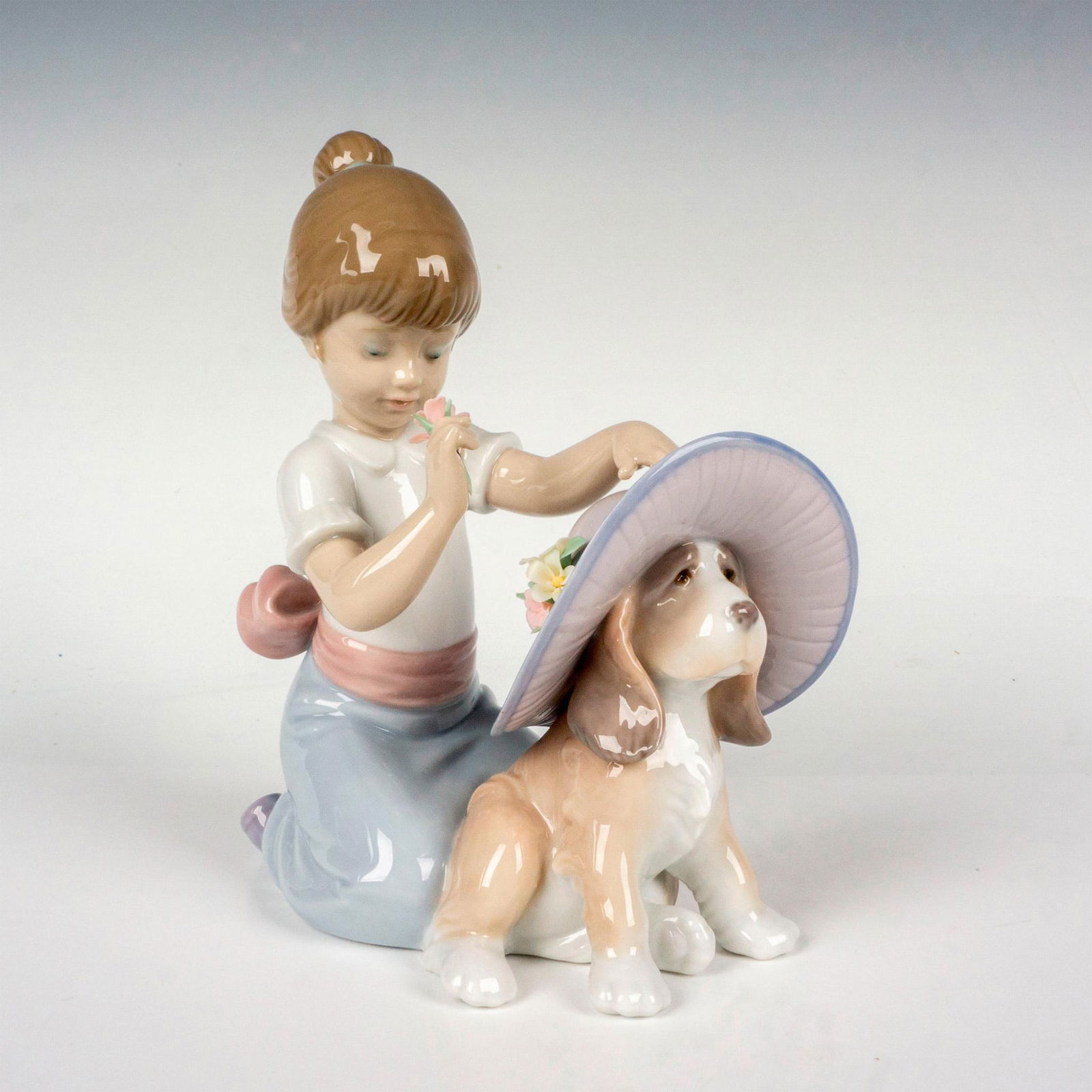 An Elegant Touch 1006862 - Lladro Porcelain Figurine (1 of 4)