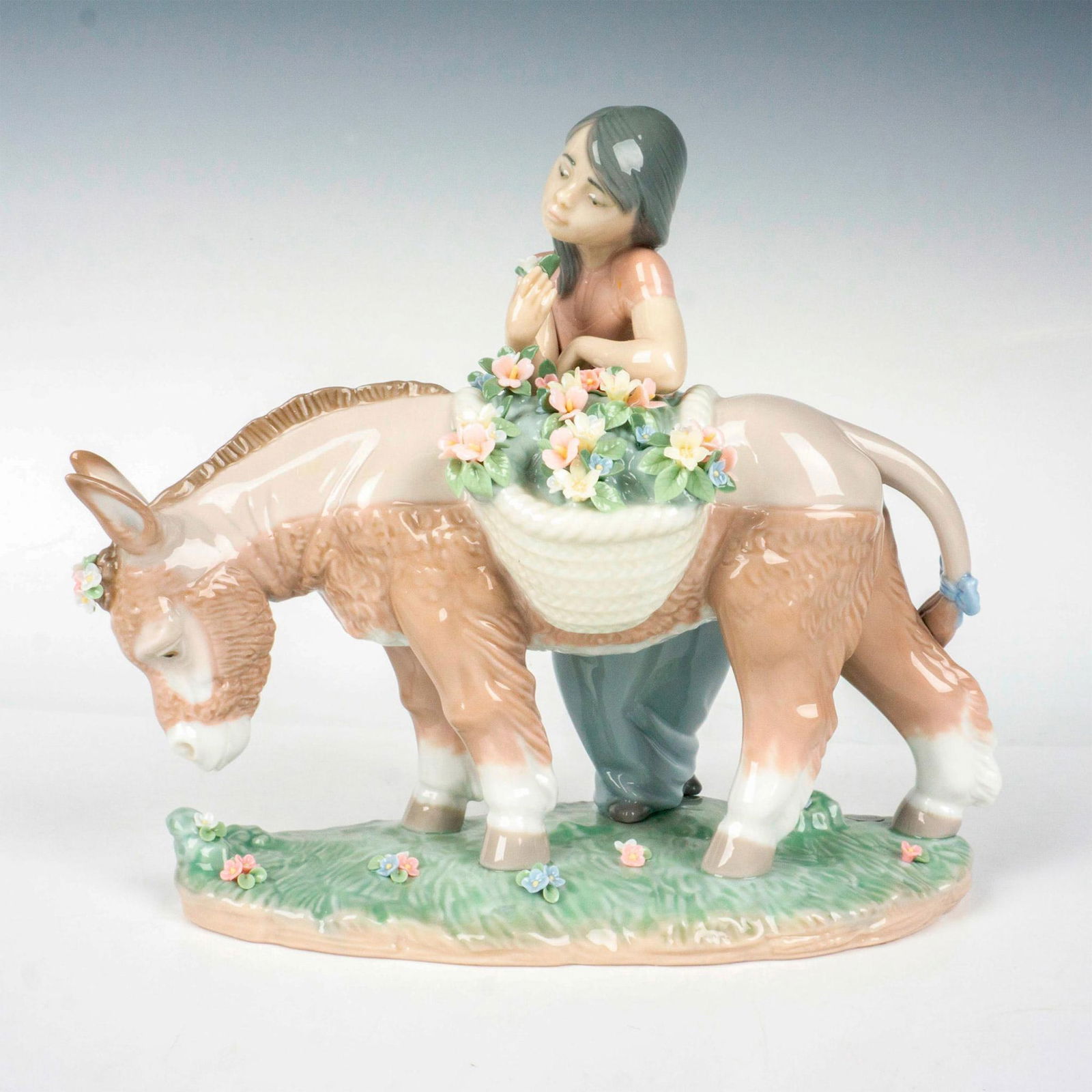 Pretty Cargo 1006165 - Lladro Porcelain Figurine (1 of 4)