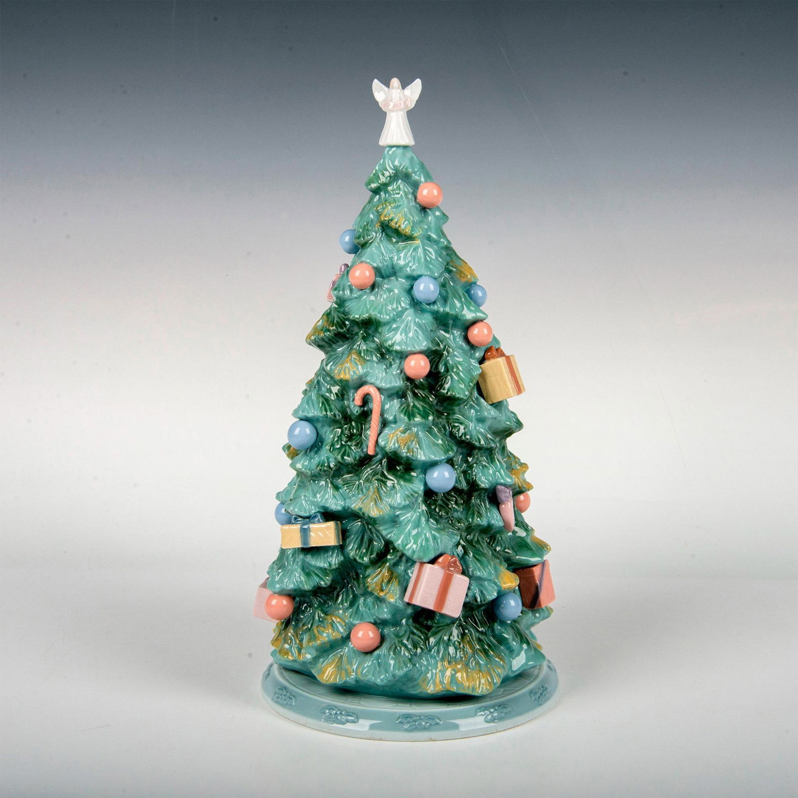 Christmas is Here! 1006670 - Lladro Porcelain Figurine (1 of 4)