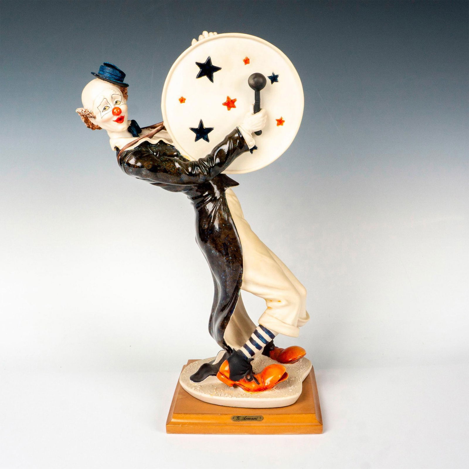 Florence Giuseppe Armani Figurine, Clown with Drum (1 of 4)