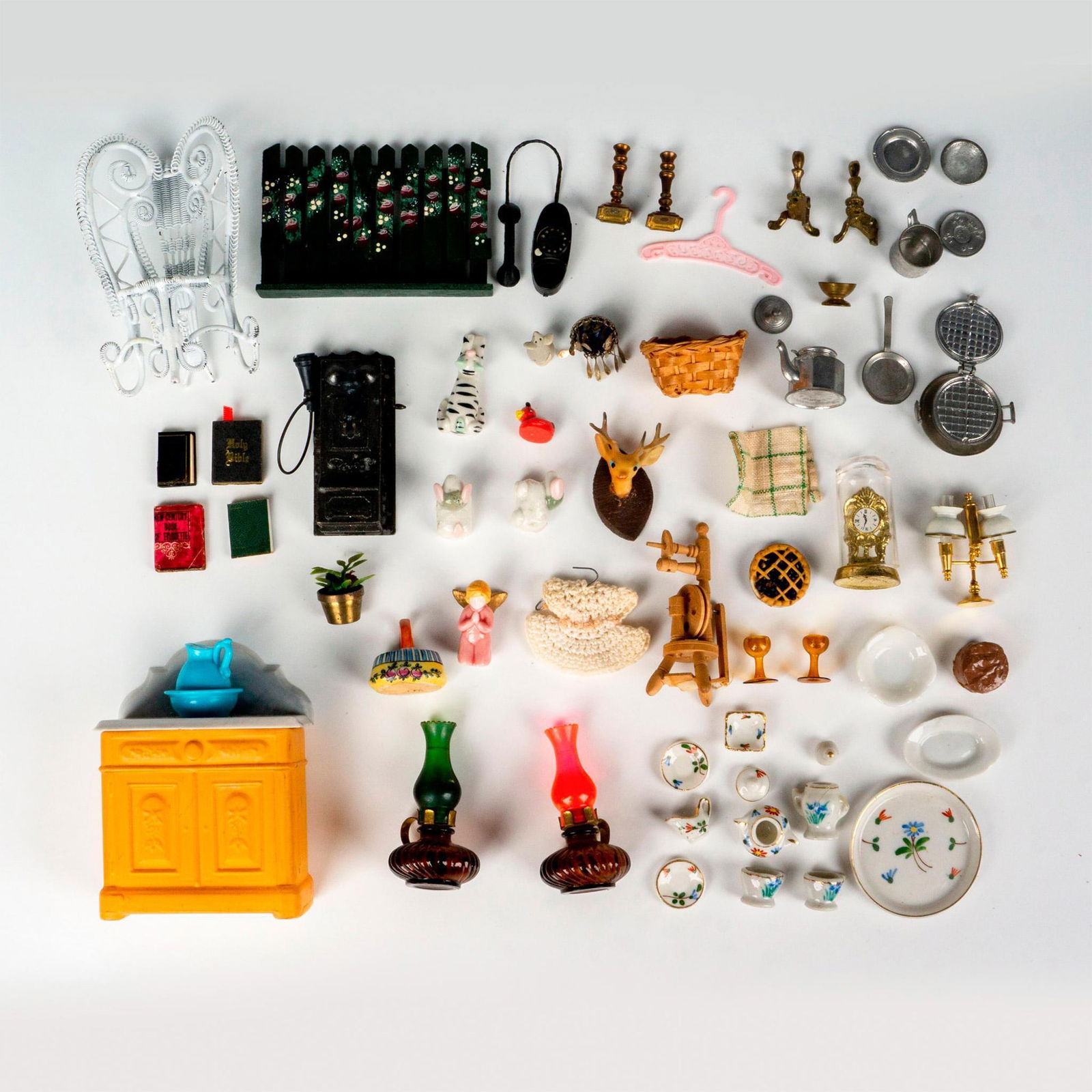 Large Lot Of Doll House Items Auction