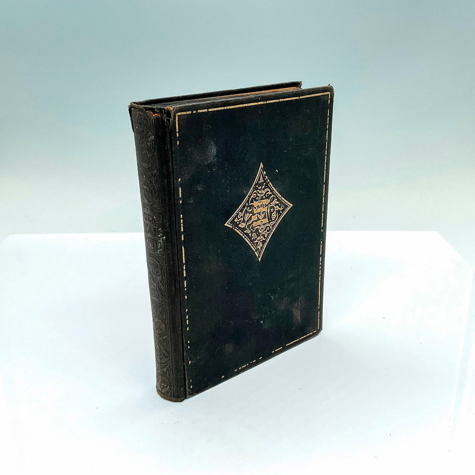 Der Babylonische Talmud, Book by Jakob Fromer: Berlin: Brandussche Verlagsbuchhandlung, 1923. The Babylonian Talmud hardcover book. 581-pages of German text translated and explained by Jacob Fromer. Artist: Jakob Fromer Issued: 1923 Dimensions: 5"