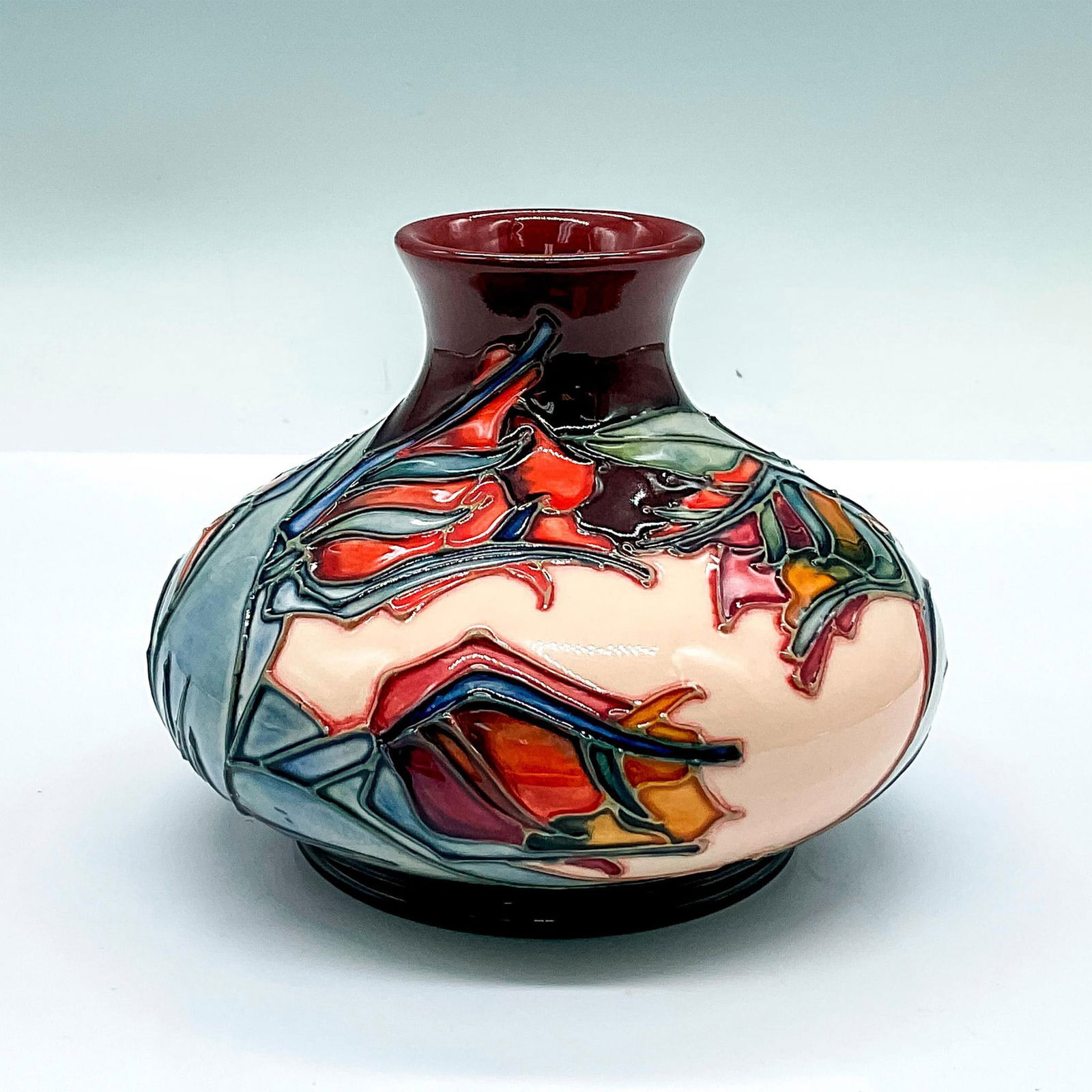 Moorcroft Pottery Vase, Red Tulips (1 of 3)