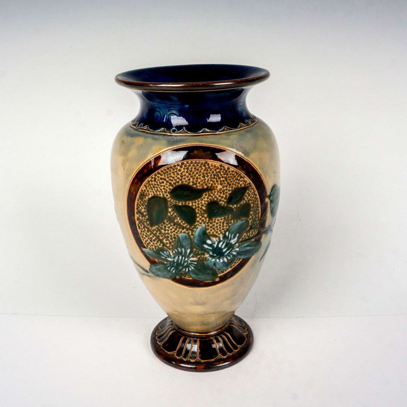 Doulton Lambeth Florence Barlow Vase (1 of 3)