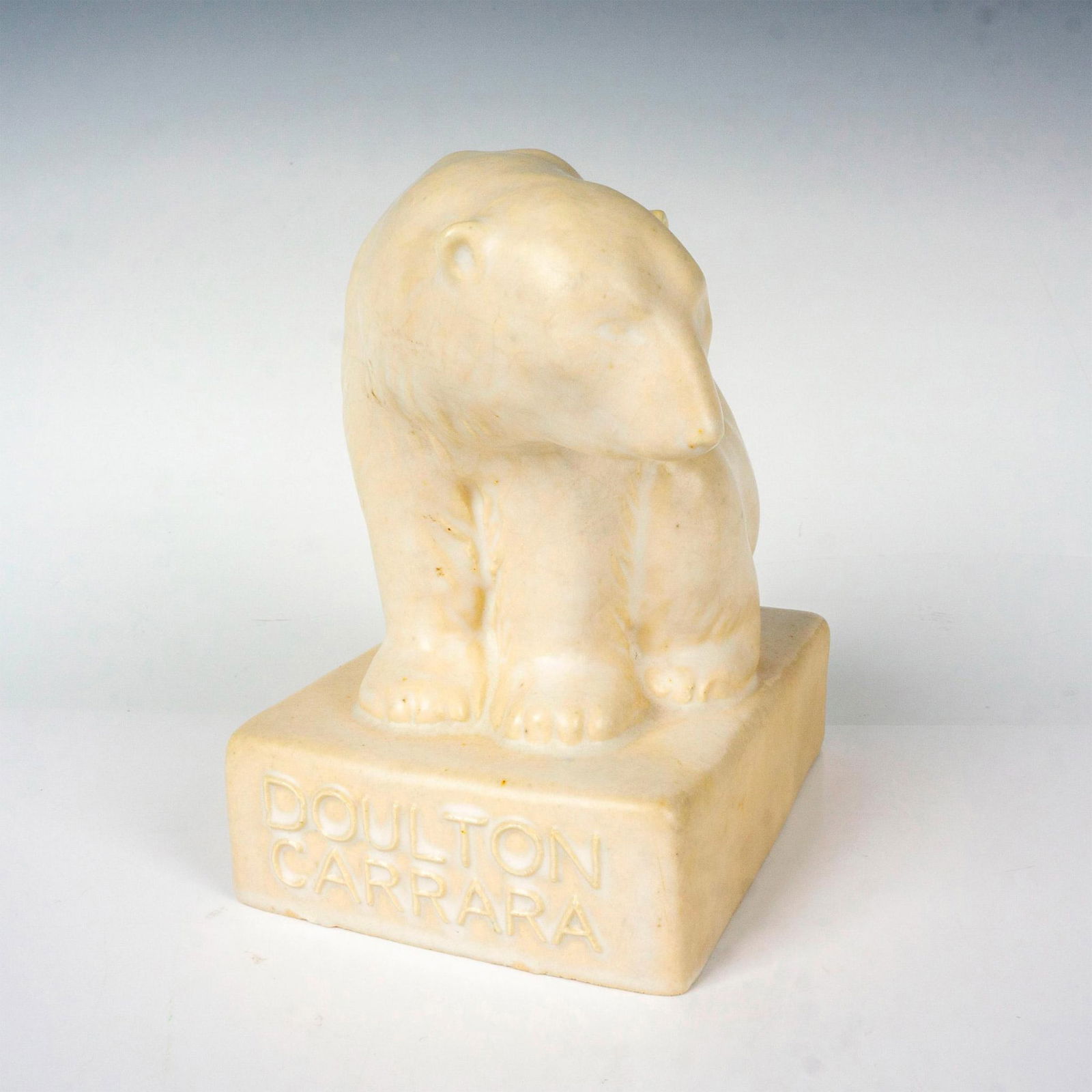 Doulton Carrara Advertising Ware Polar Bear Figurine (1 of 3)