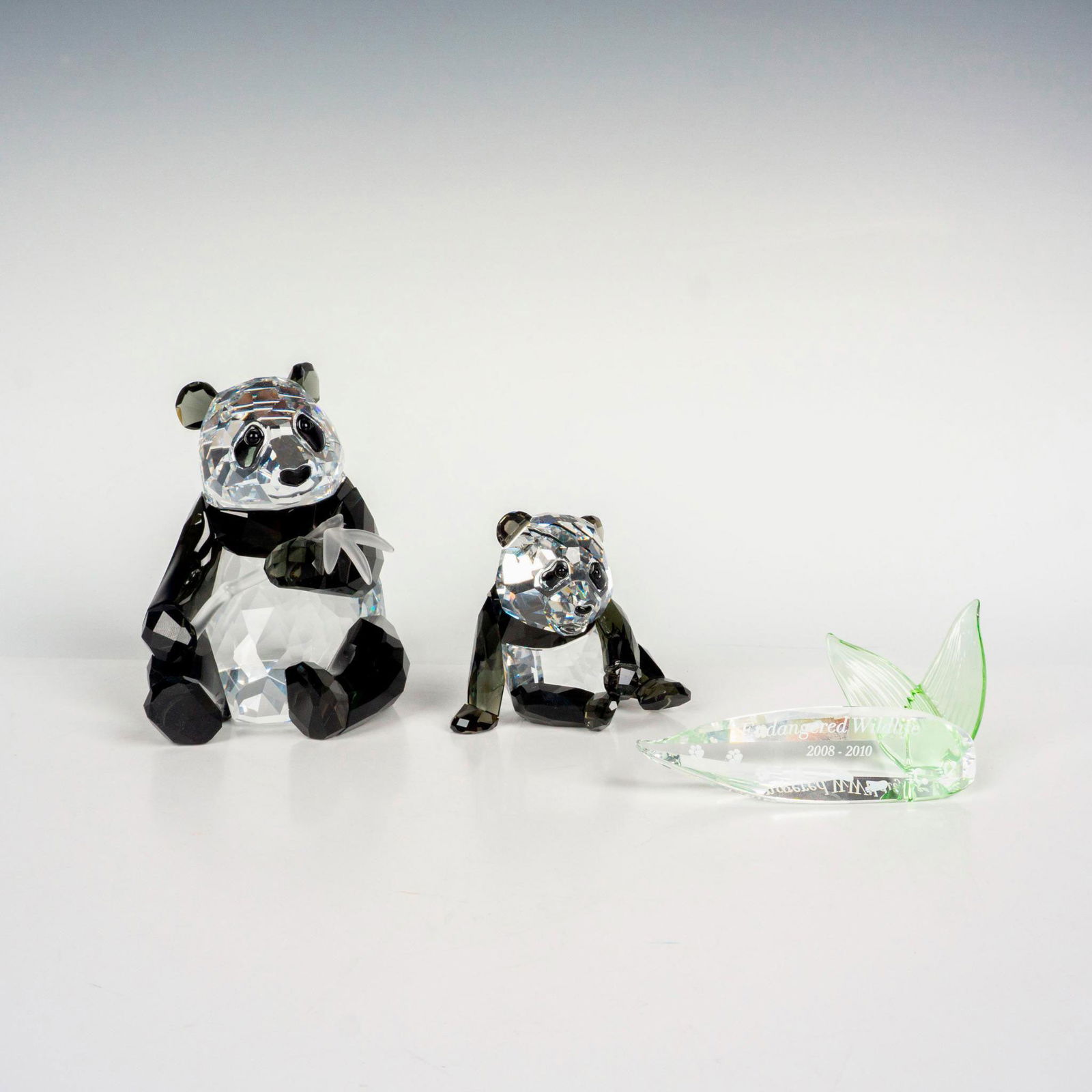 2pc Swarovski Crystal Figurines + Plaque, Pandas (1 of 4)