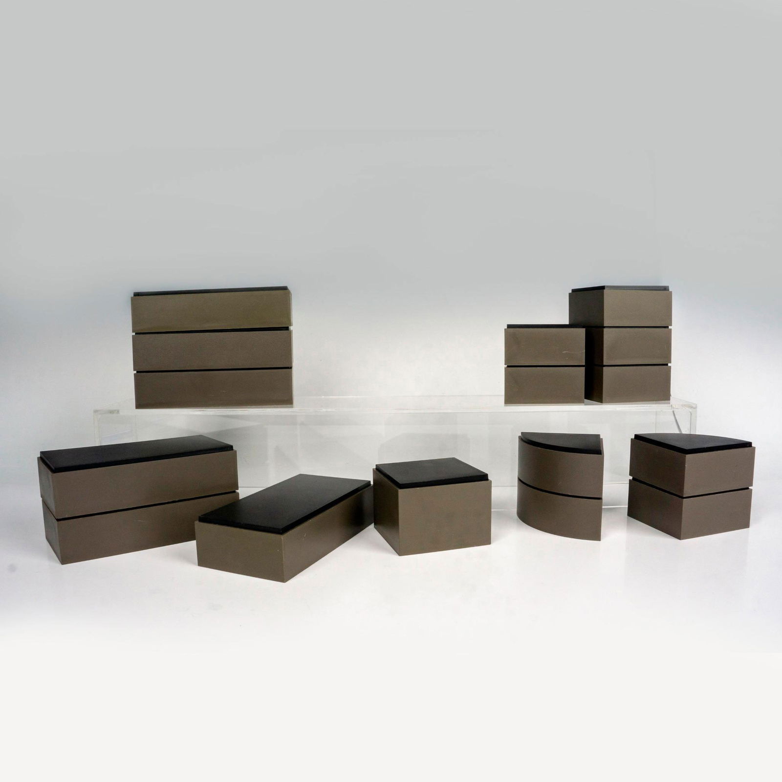 Lot of 16 Swarovski Bases (1 of 3)