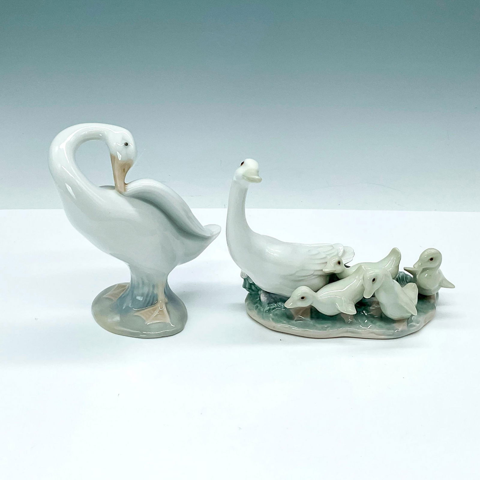 Pair of Lladro Porcelain Figurines, Duck Family (1 of 4)