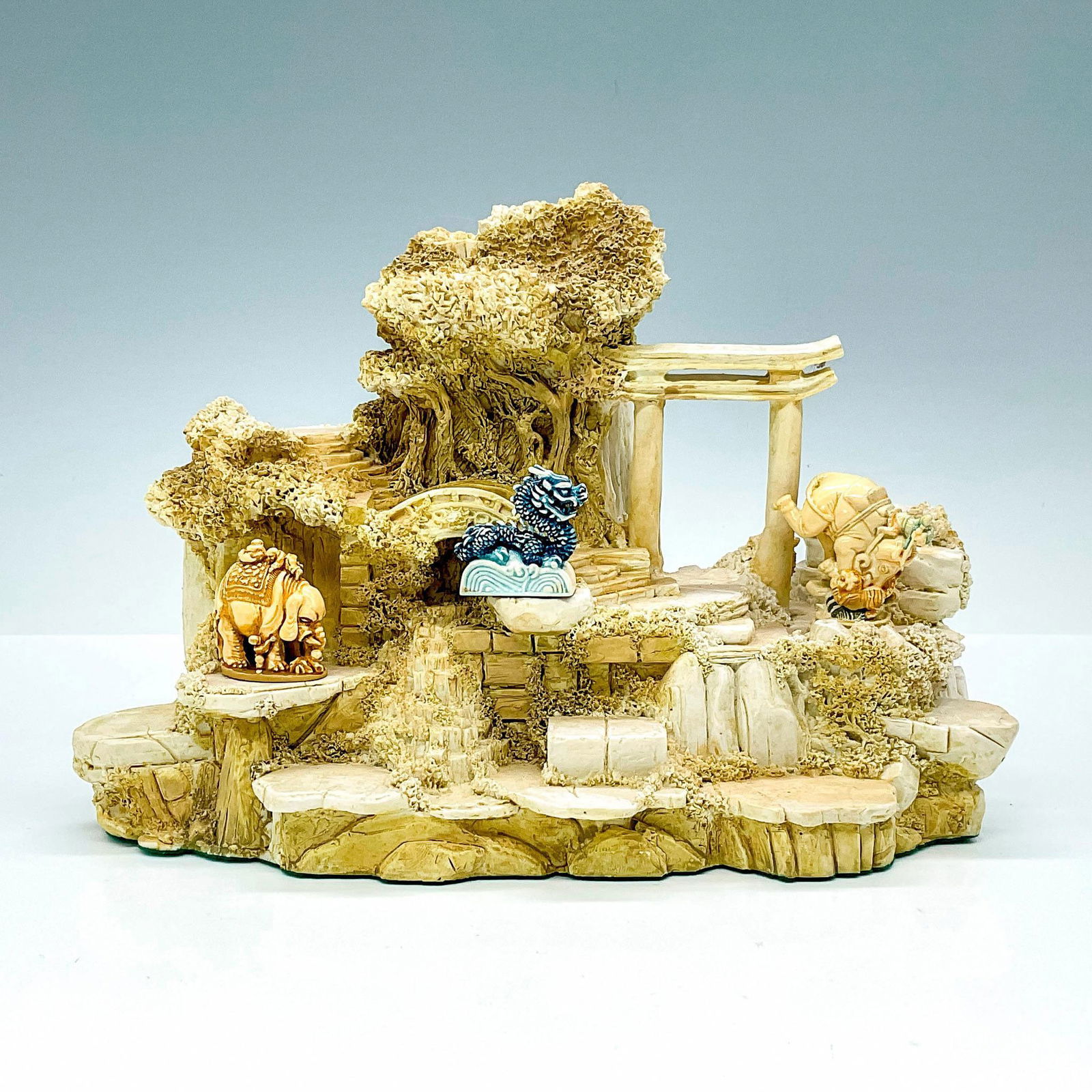 Goebel Olszewski Empress' Garden Vignette w/3 Figurines (1 of 3)