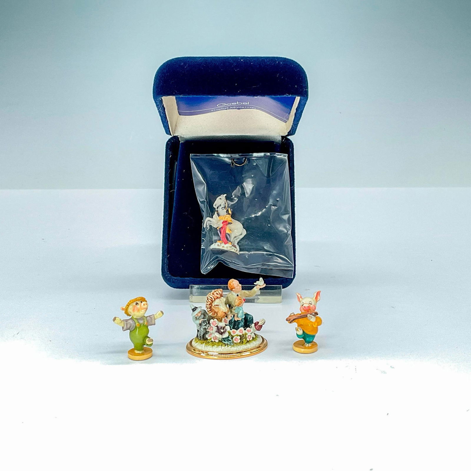 4pc Goebel Olszewski Tiny Figurines (1 of 3)