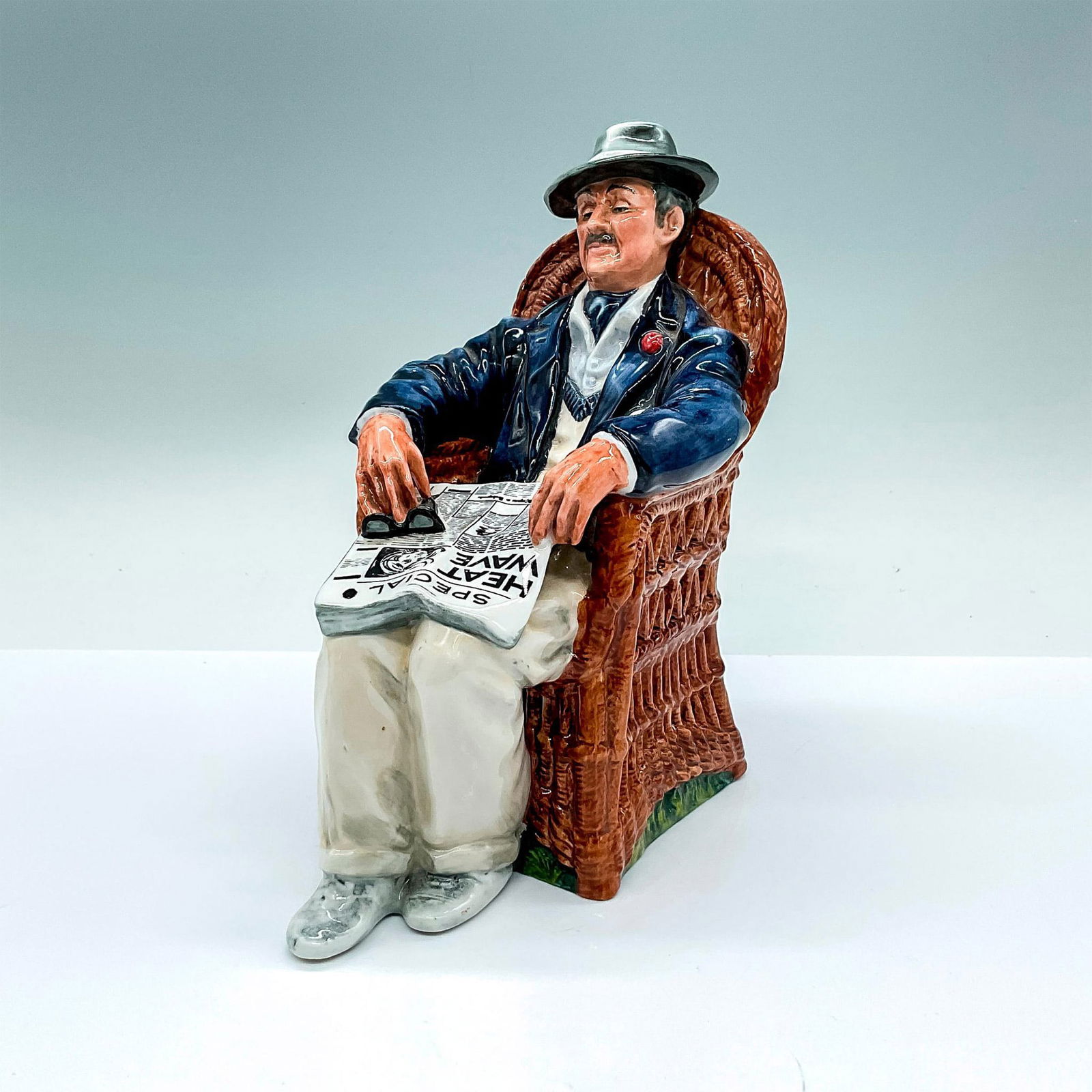 Taking Things Easy - HN2677 - Royal Doulton Porcelain Figurine (1 of 3)