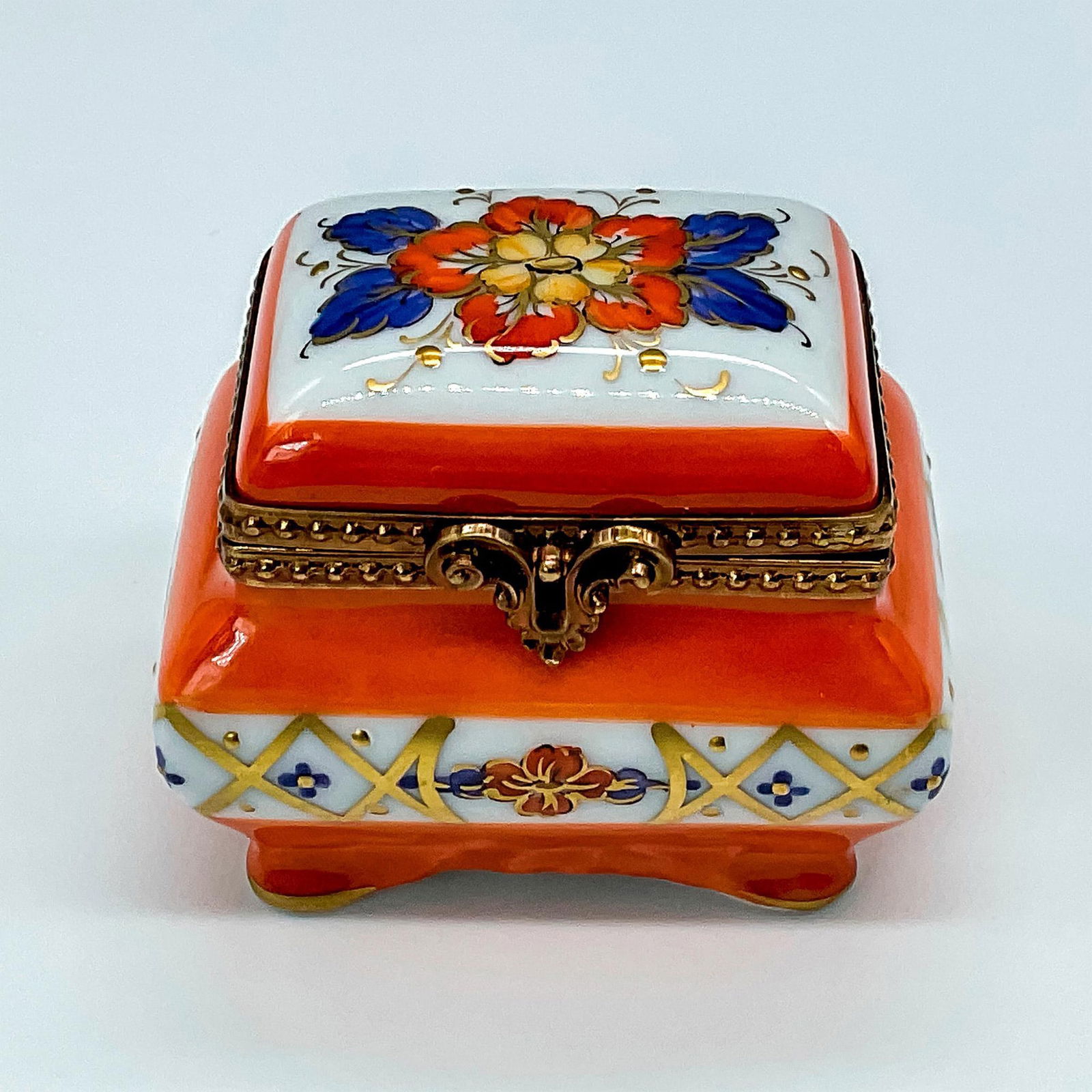 Rochard Limoges Hand Painted Chest-Shaped Box (1 of 3)