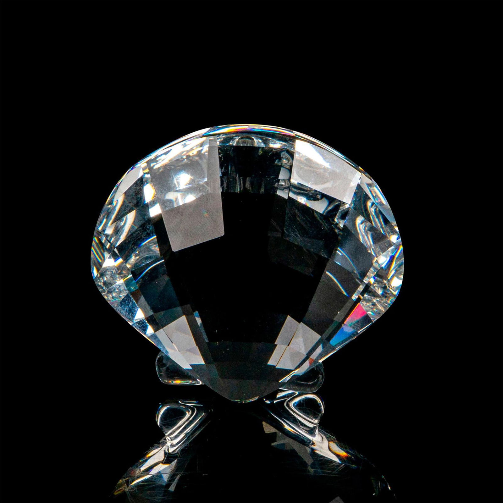 Swarovski Crystal Paperweight, Scallop Shell (1 of 4)