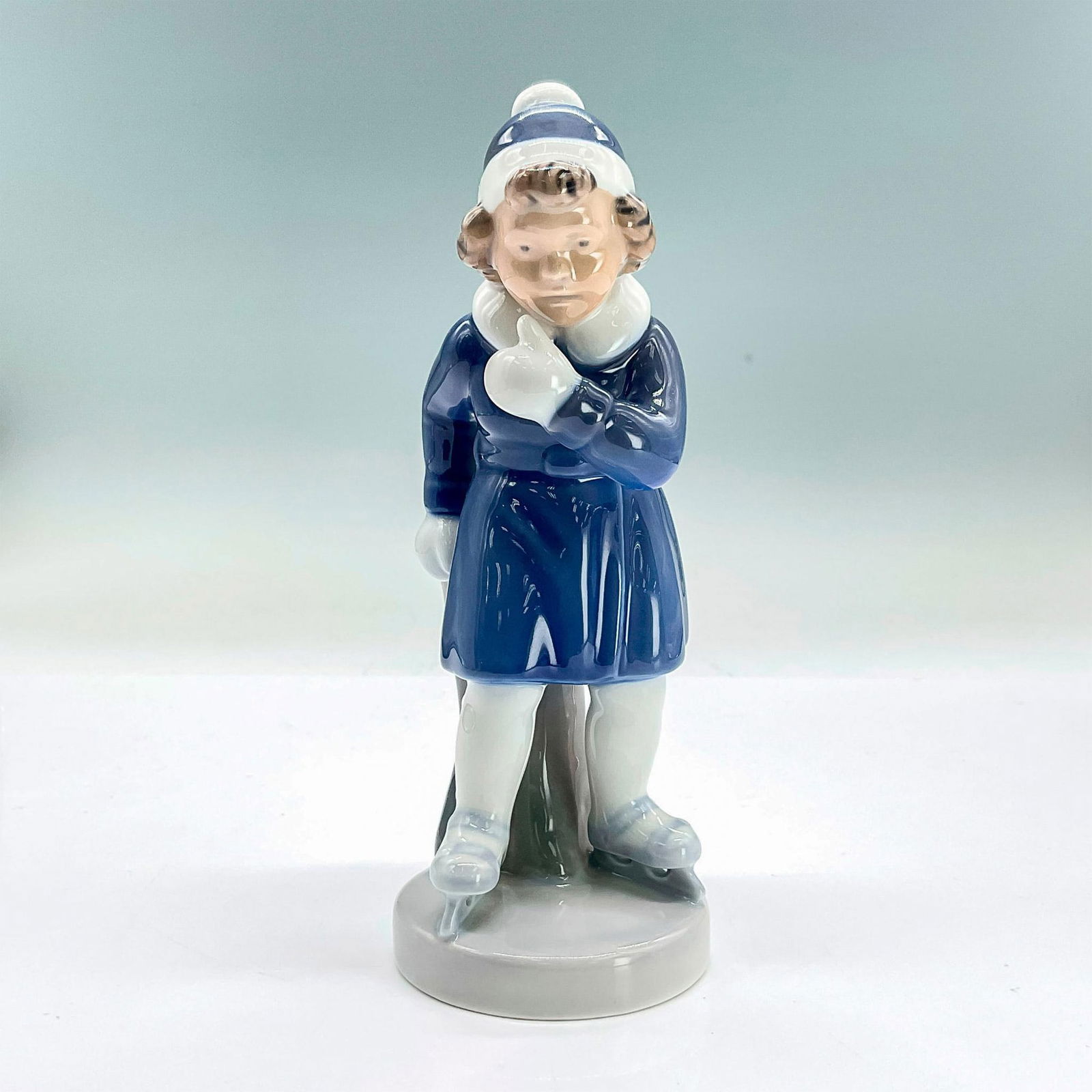 Bing & Grondahl Porcelain Figurine, Girl Ice Skater 4523 (1 of 4)