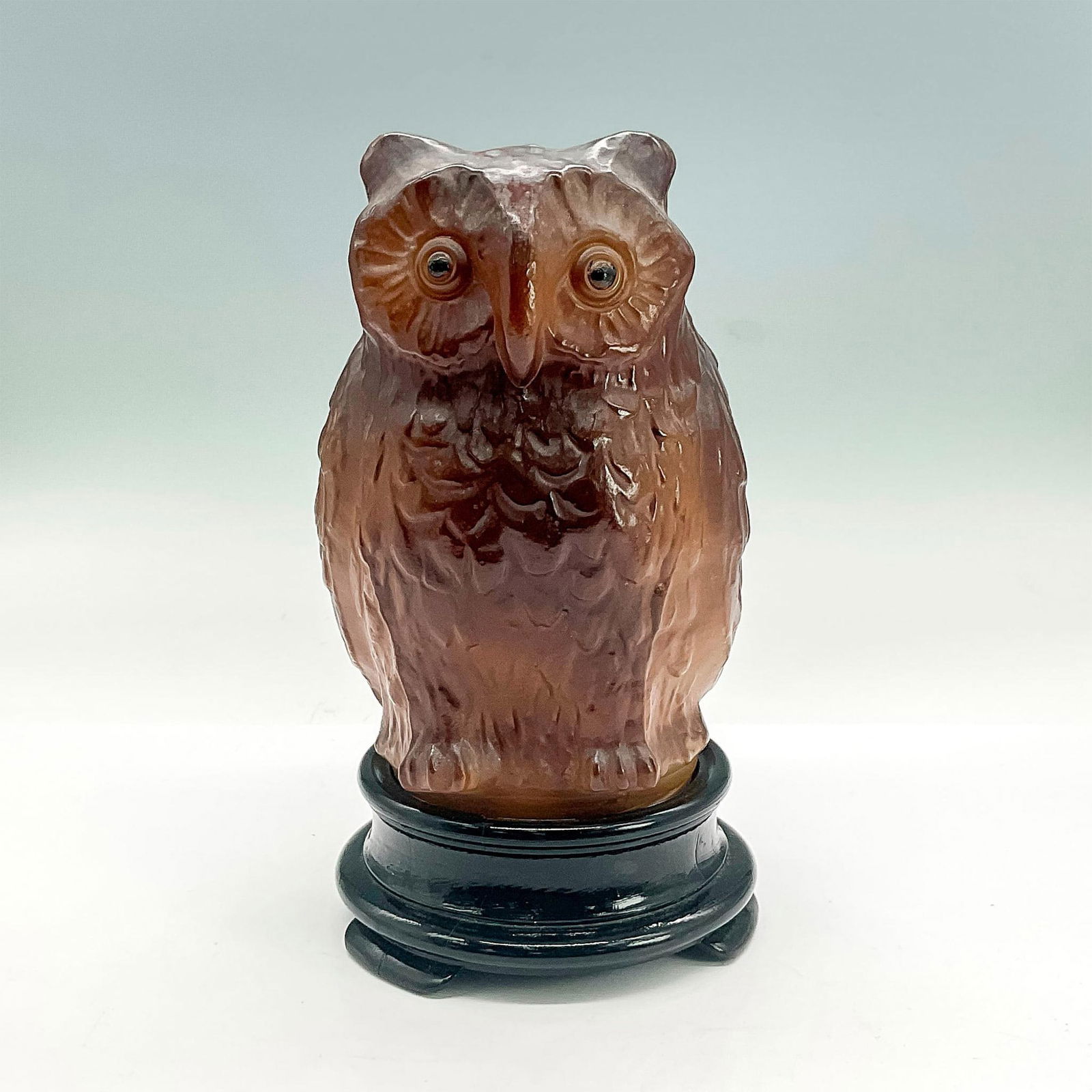 Vintage Tiffin Glass Owl Figural Lamp: Textured glass modelled as a perched owl in brown. Top portion unscrews. Does not include light fixture. Manufacturer: Tiffin Glass Country of Origin: United States