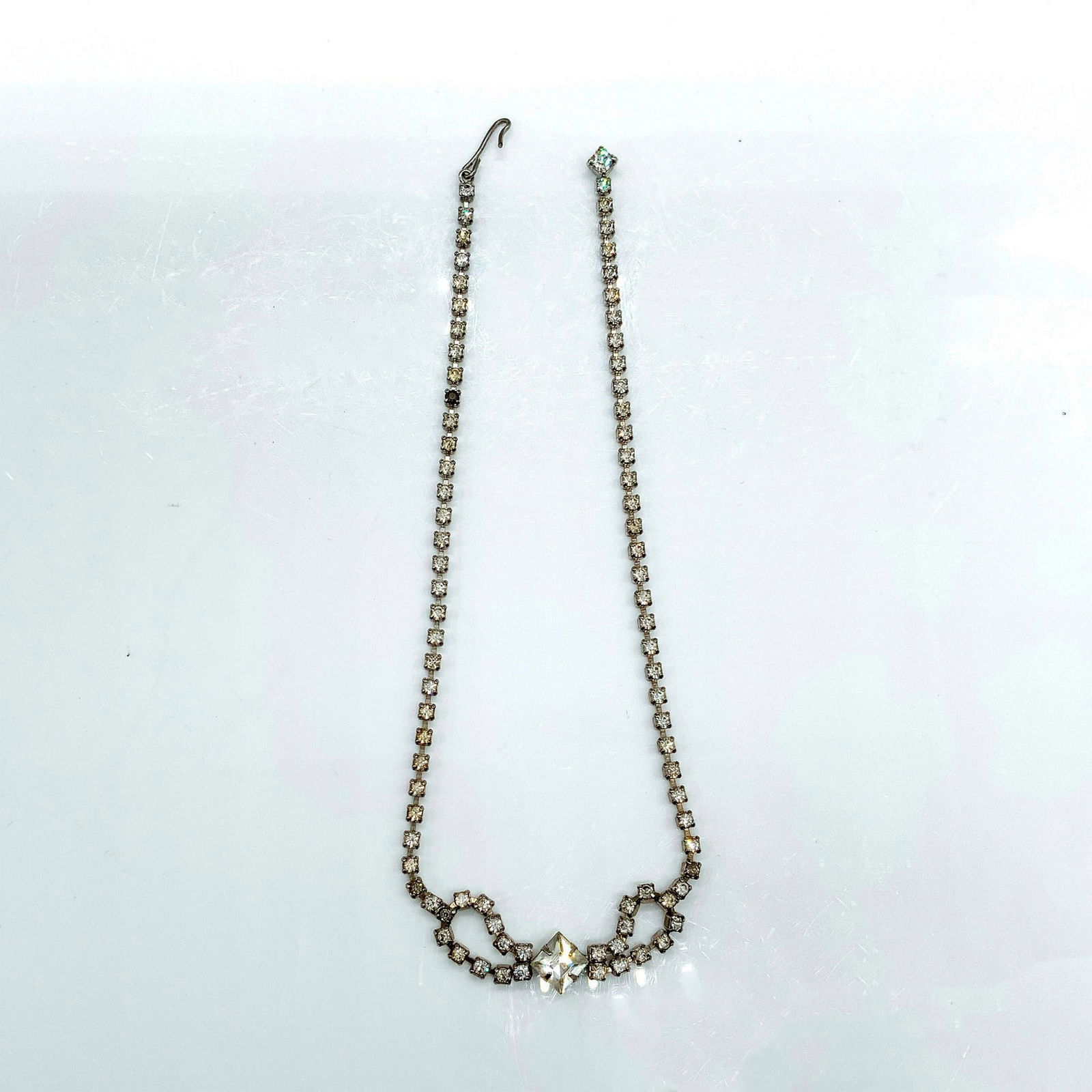 Clear Rhinestone Bow Choker Necklace (1 of 2)