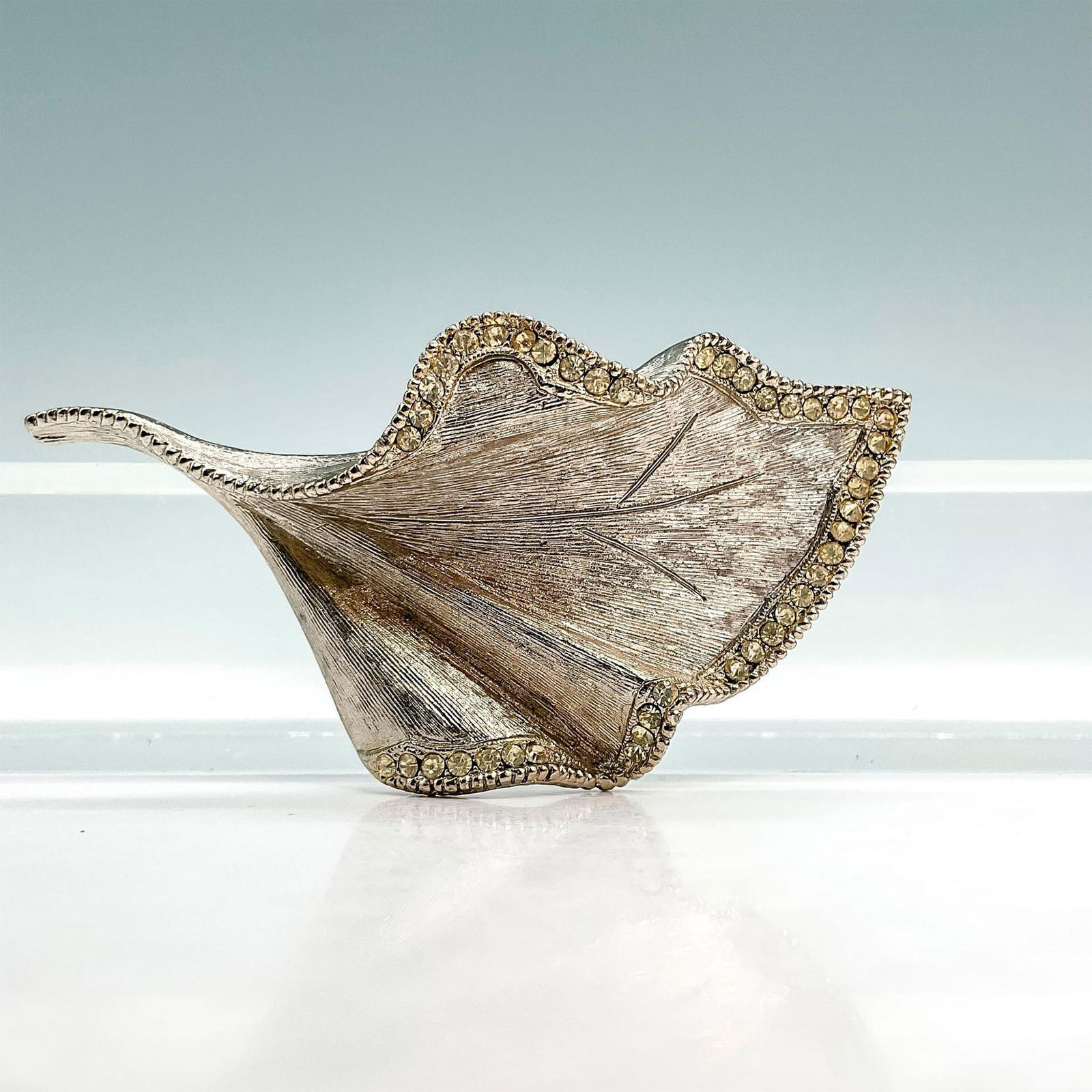 Vintage Bsk Brooch Pin Ginkgo Leaf