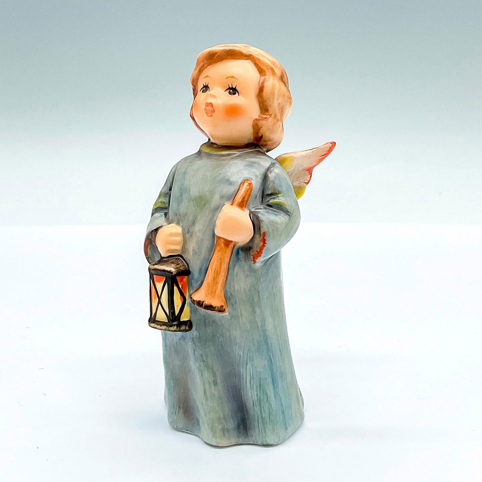 Goebel Hummel Porcelain Figurine, Hosanna HUM 480 (1 of 4)