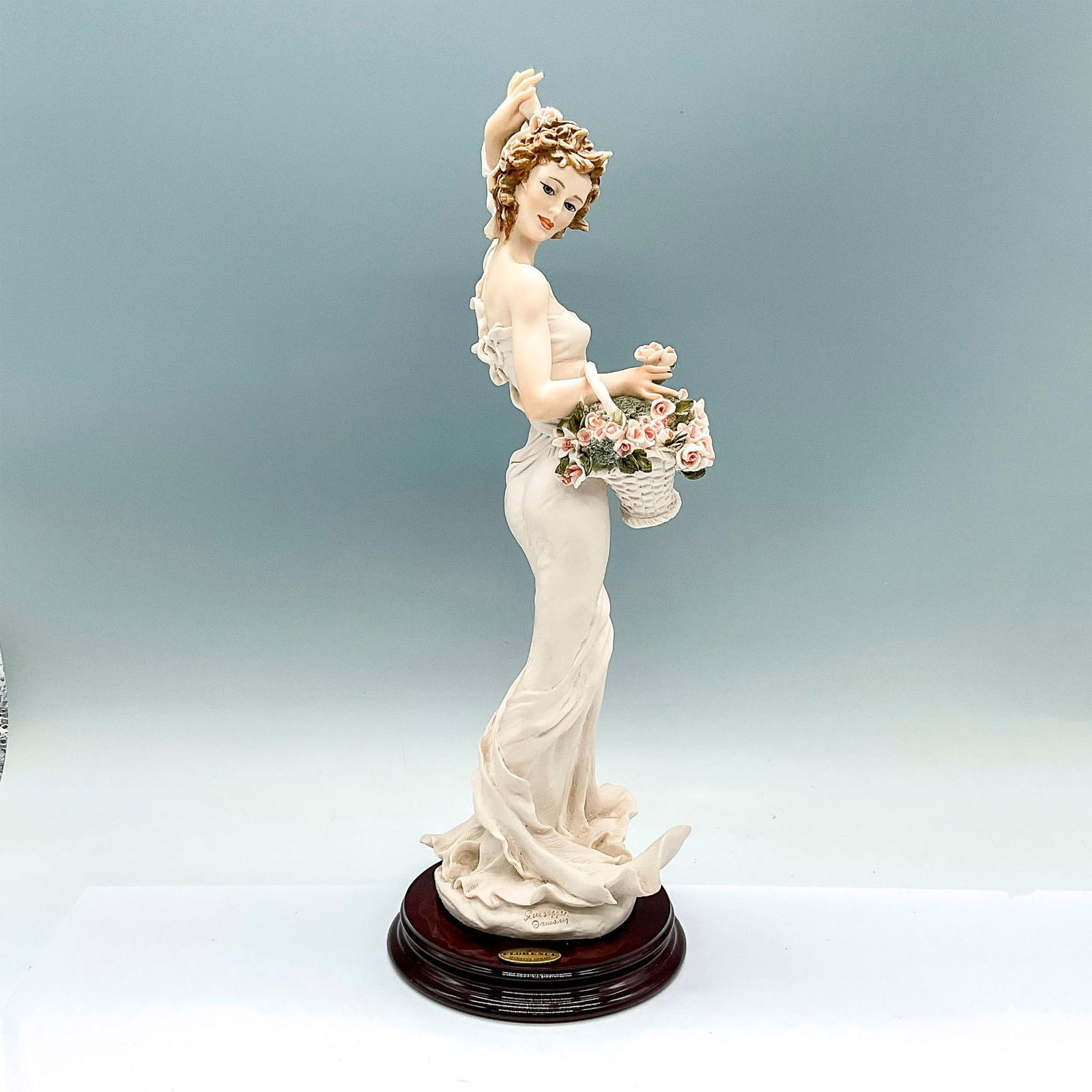 Florence Giuseppe Armani Figurine, Spring - May Time 761F (1 of 5)
