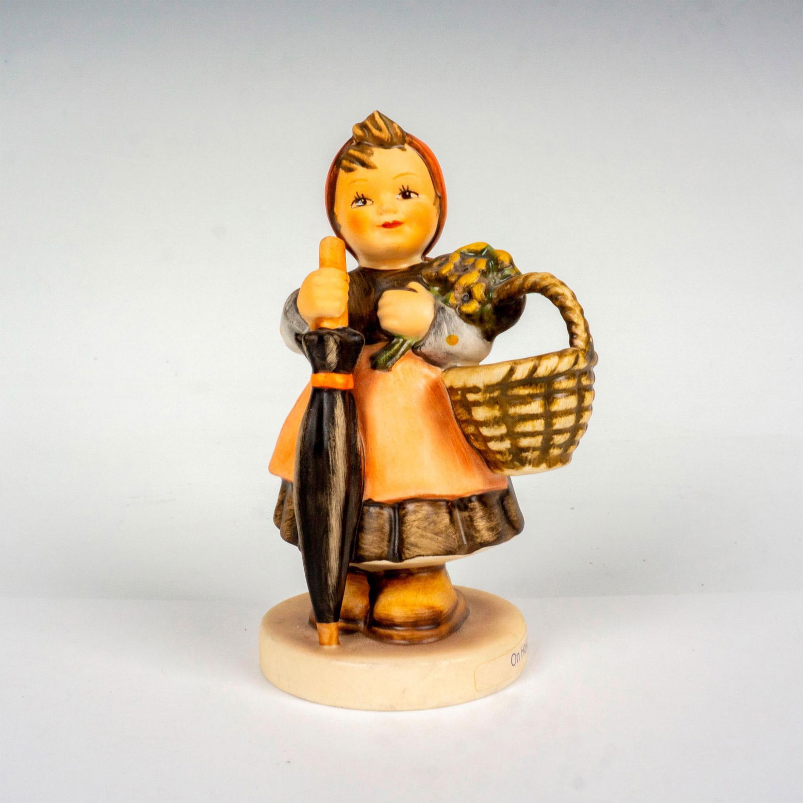 Goebel Hummel figurine, On Holiday HUM 350 (1 of 3)