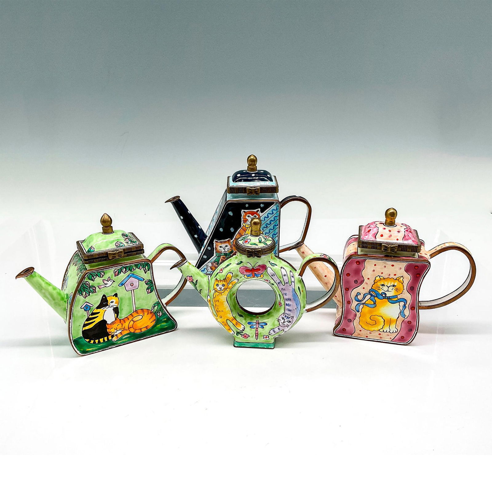 4pc Vintage Kevin Chen Collectible Enamel Miniature Teapots (1 of 3)