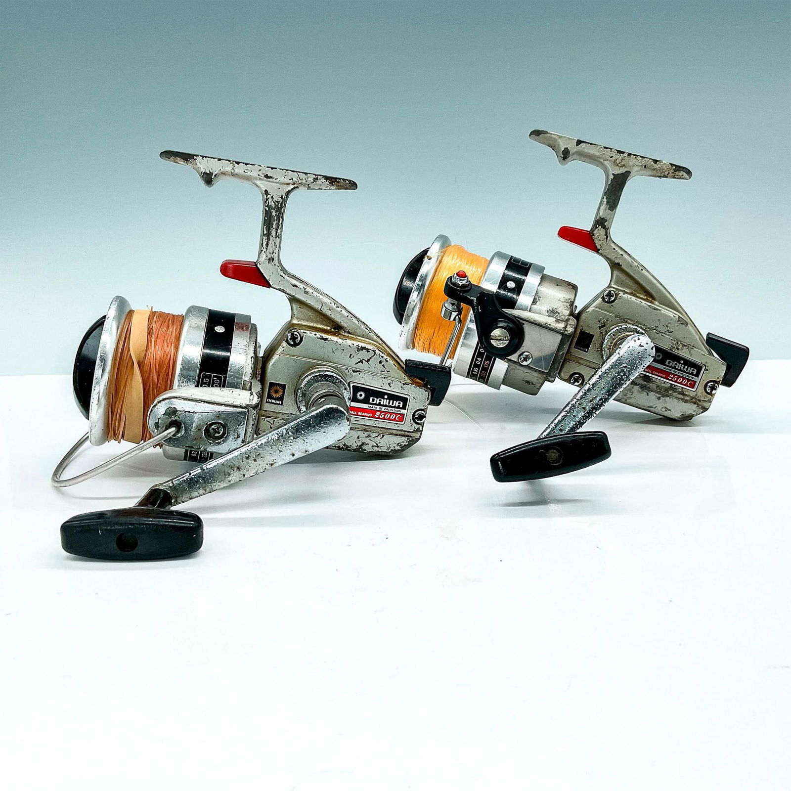 Pair of Daiwa 2500 C S.S. Spinning Reels (1 of 3)
