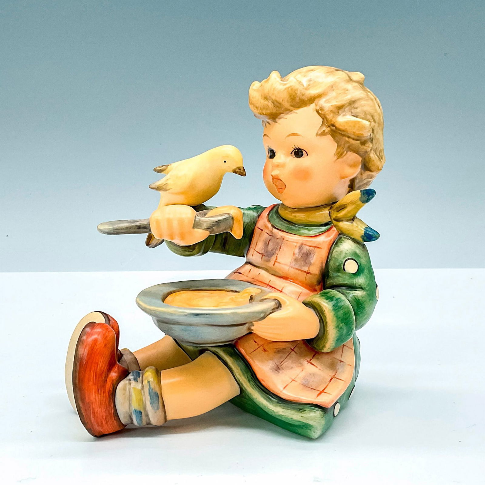 Goebel Hummel Porcelain Figurine, True Friendship HUM402 (1 of 3)