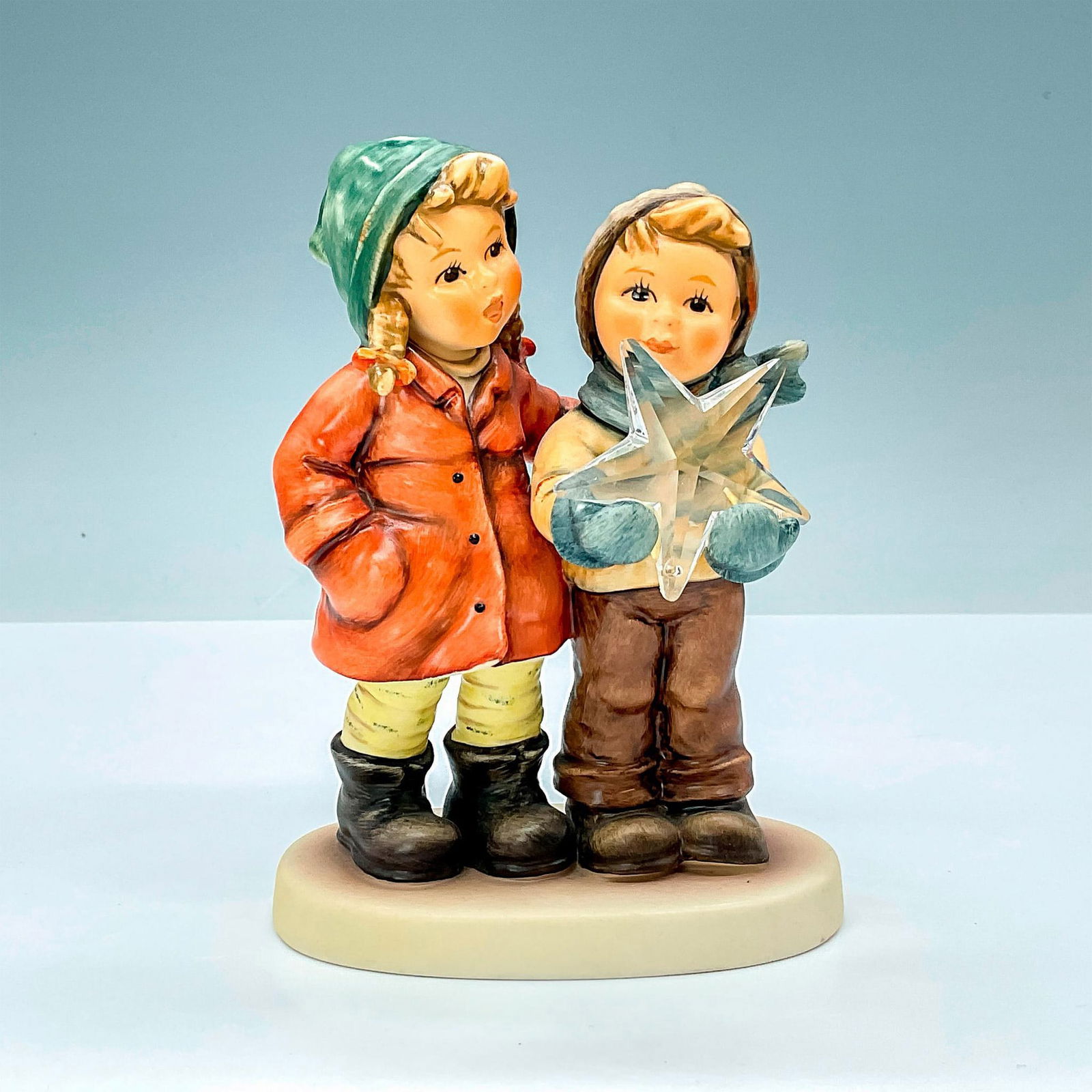 Goebel Hummel Porcelain Figurine, A Star for You HUM2222 (1 of 3)