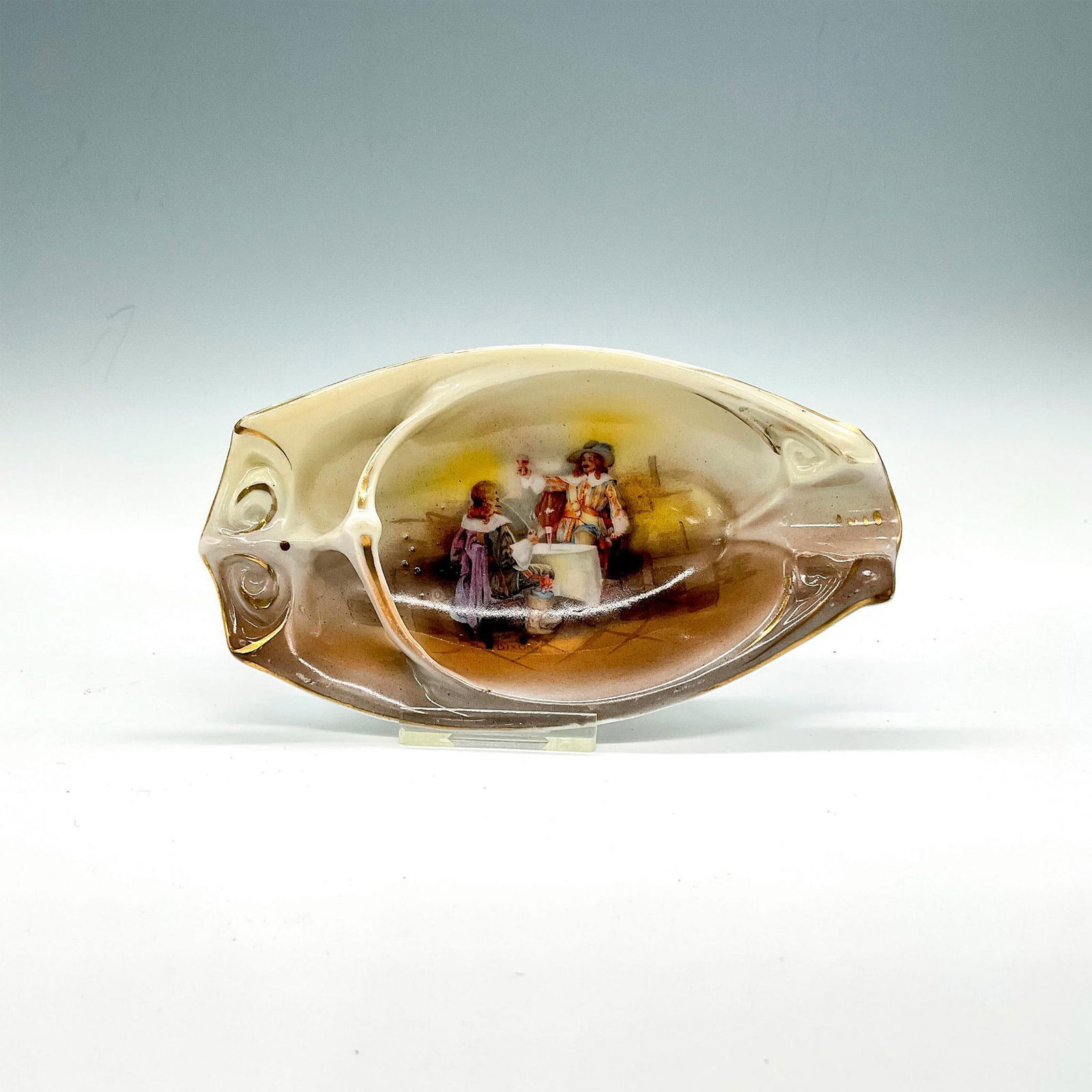 Royal Bayreuth Porcelain Ashtray (1 of 2)