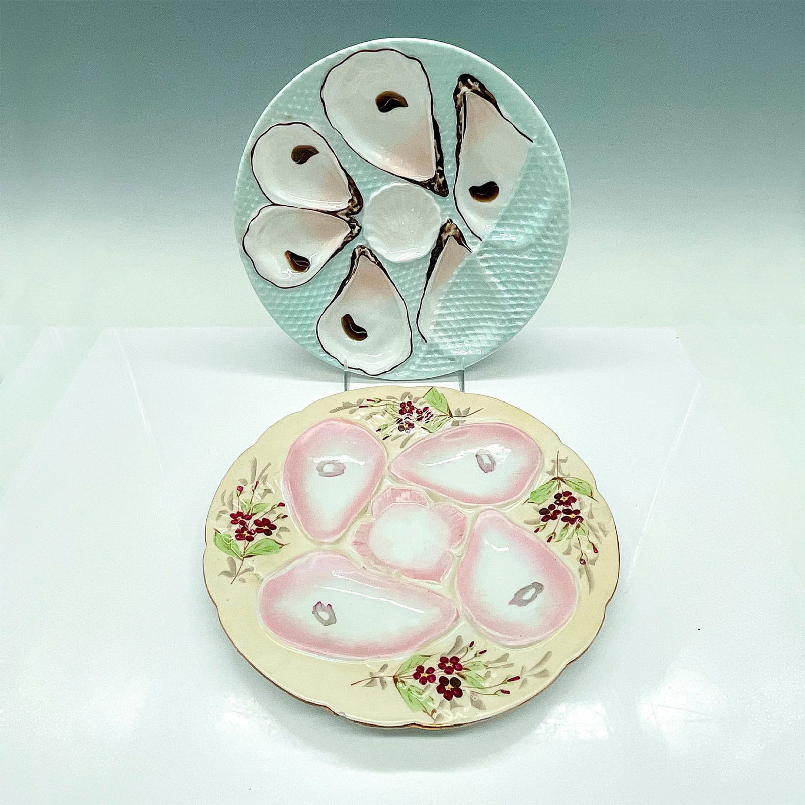 2pc Vintage Hand Painted Porcelain Oyster Plates (1 of 4)