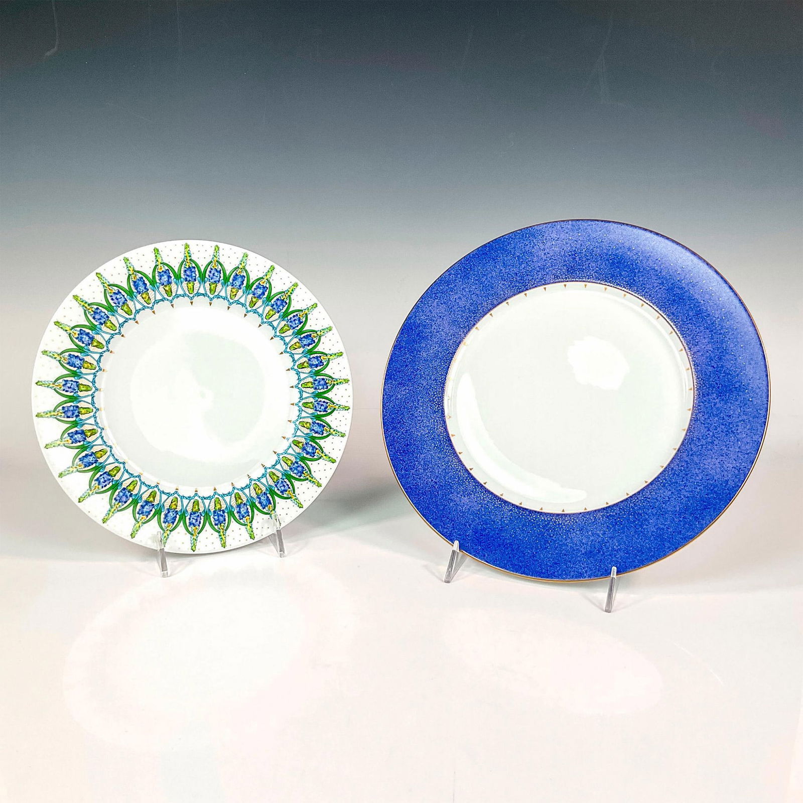 2pc Lalique Porcelain of Limoges Dinner Plate Set, Lupins (1 of 2)