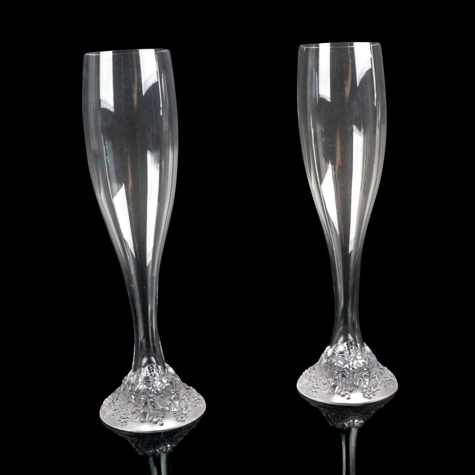 2pc Lalique Crystal Flute Glasses, Celebration 2000 (1 of 2)