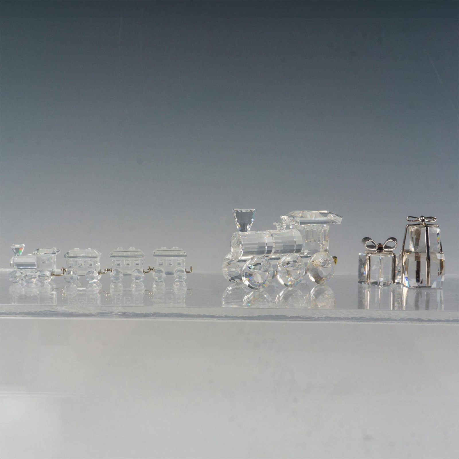 7pc Swarovski Crystal Figurines (1 of 3)