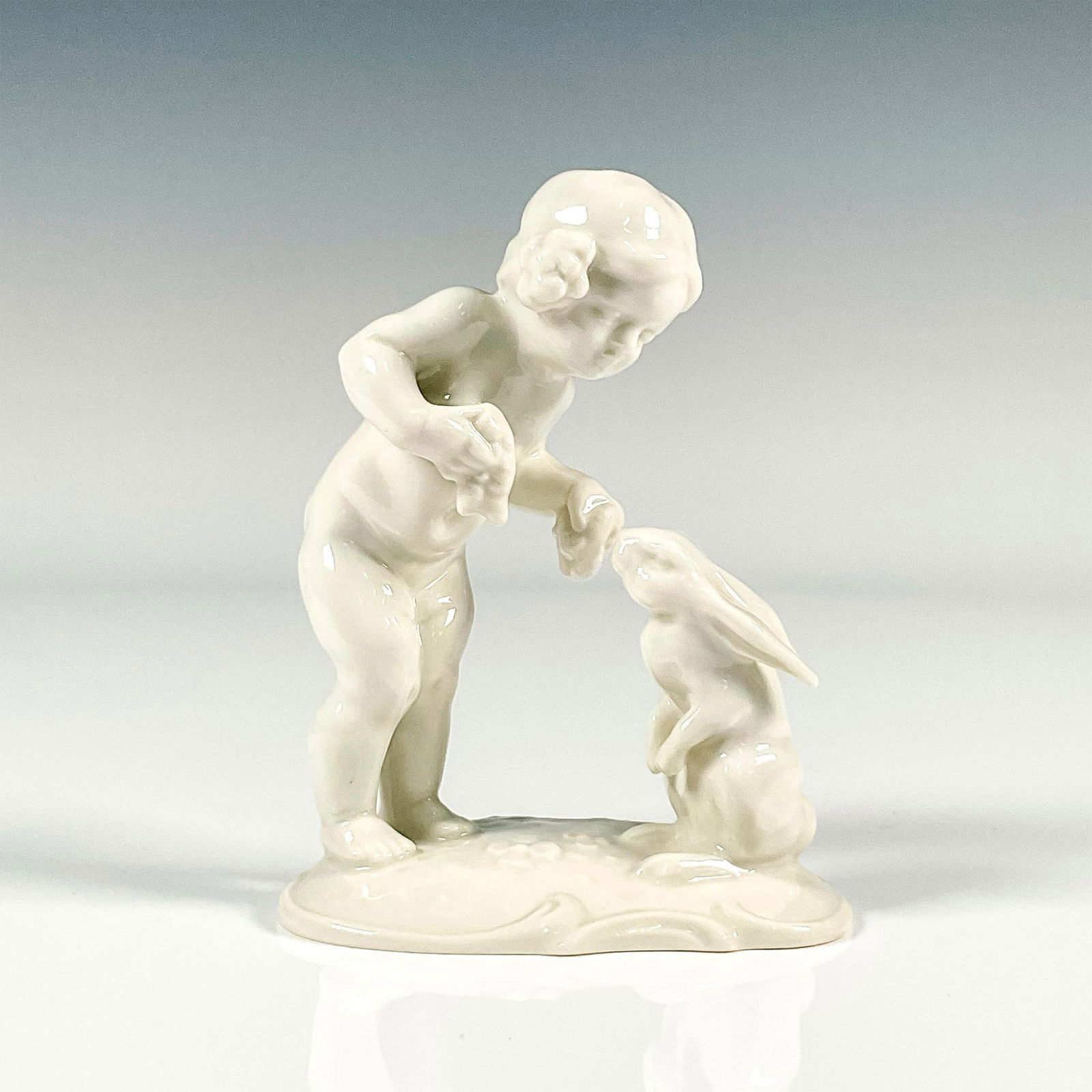 Hutschenreuther K Tutter Child Feeding Bunny Figurine (1 of 3)