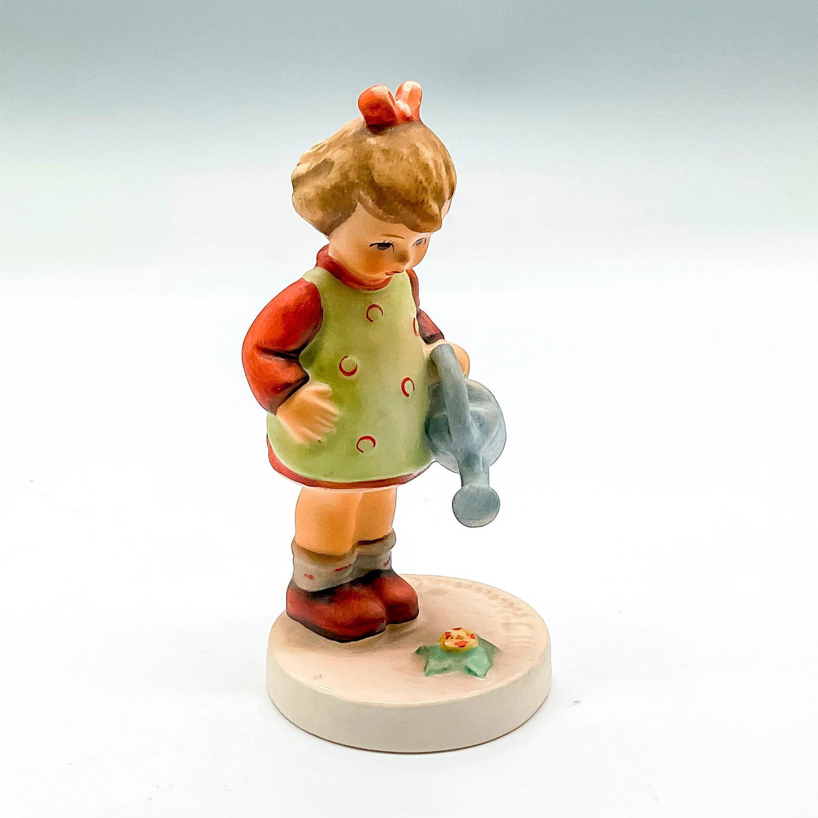 Goebel Hummel Porcelain Figurine, Little Gardner (1 of 3)