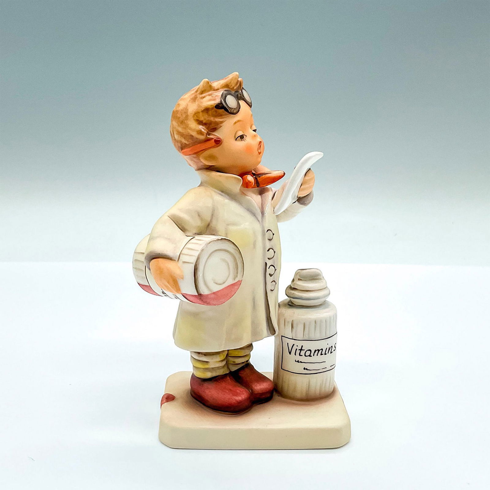 Goebel Hummel Porcelain Figurine, Little Pharmacist HUM 322 (1 of 4)