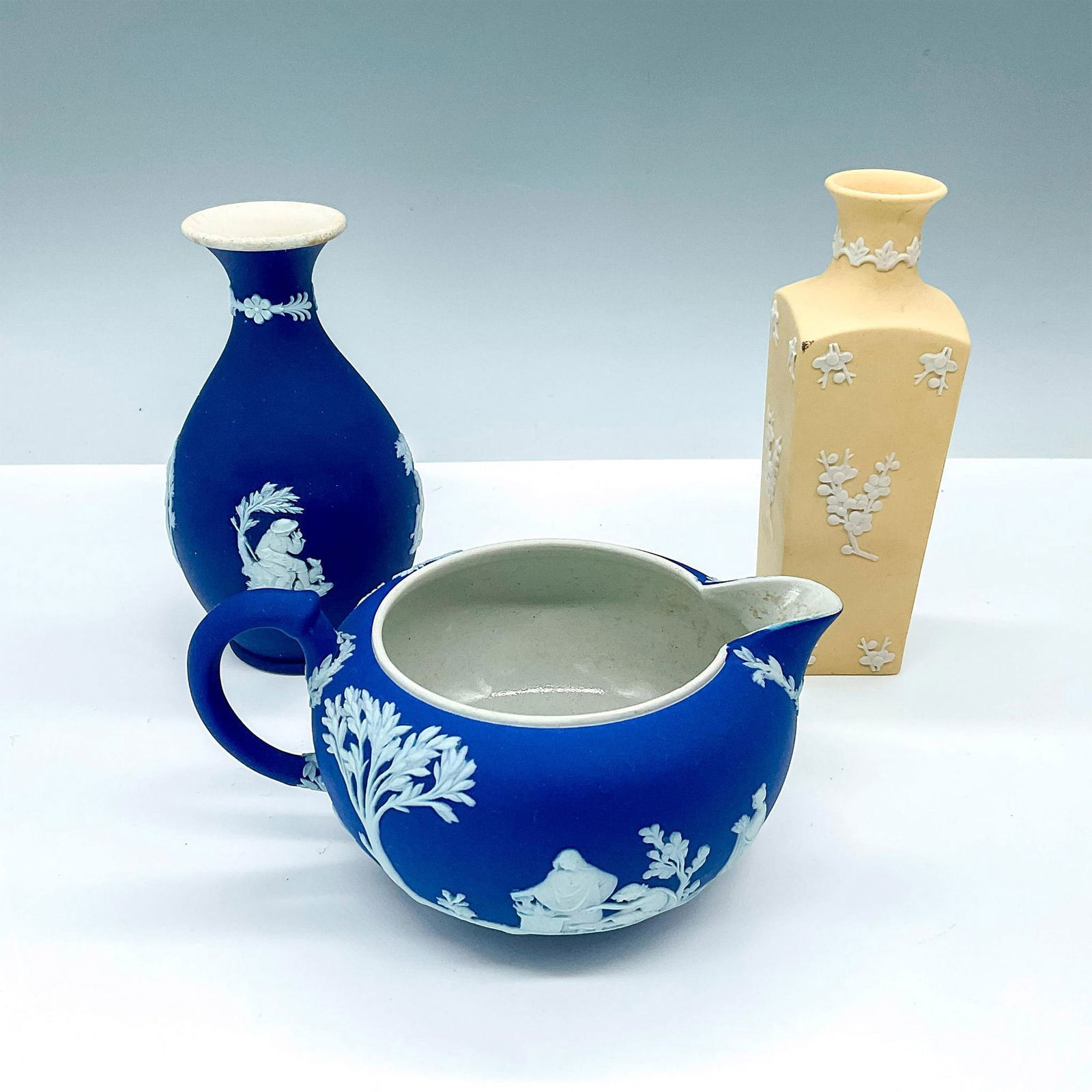 3pc Wedgwood Jasperware Grouping (1 of 3)