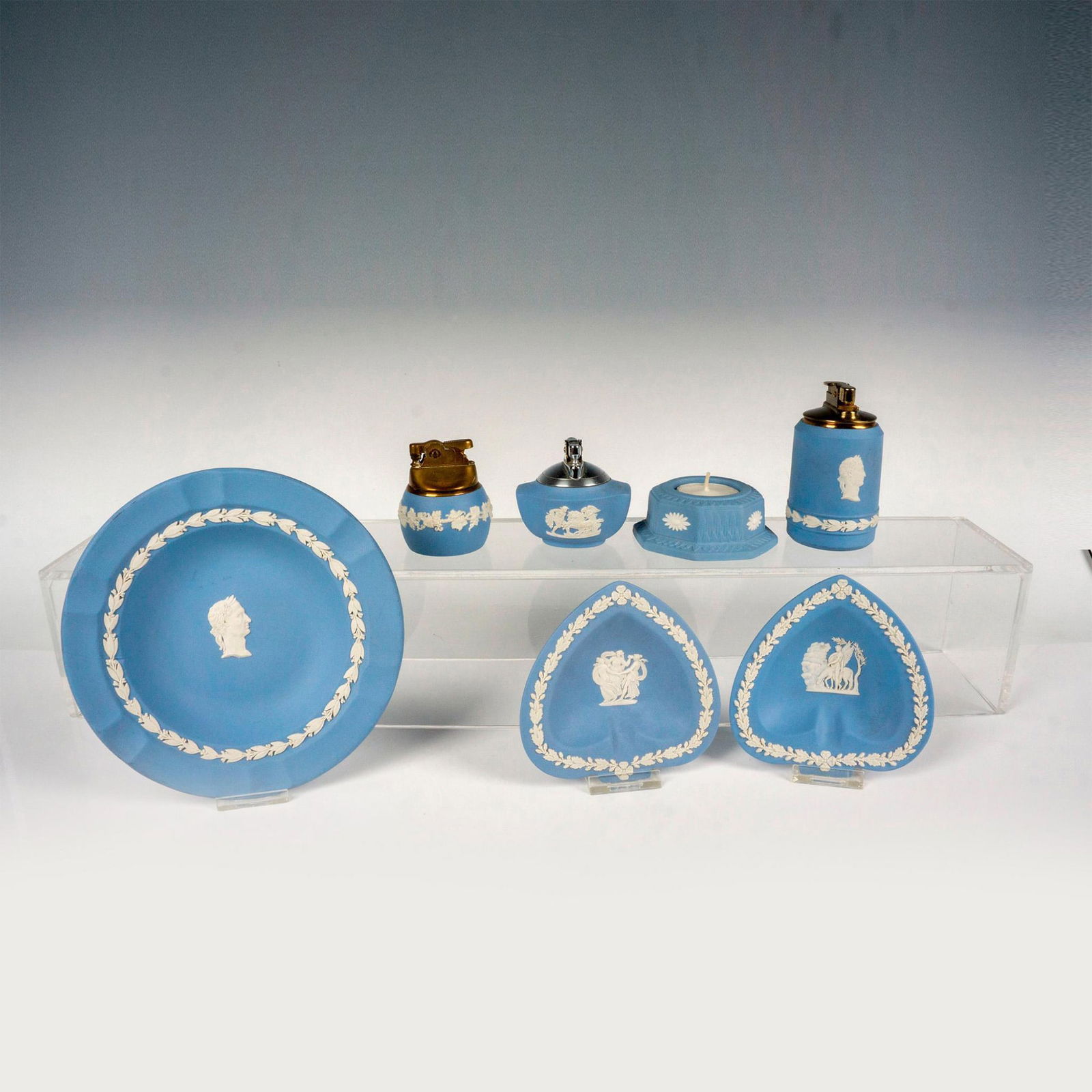 7pc Wedgwood Jasperware Lighters, Candle Holder, & Ashtrays (1 of 4)
