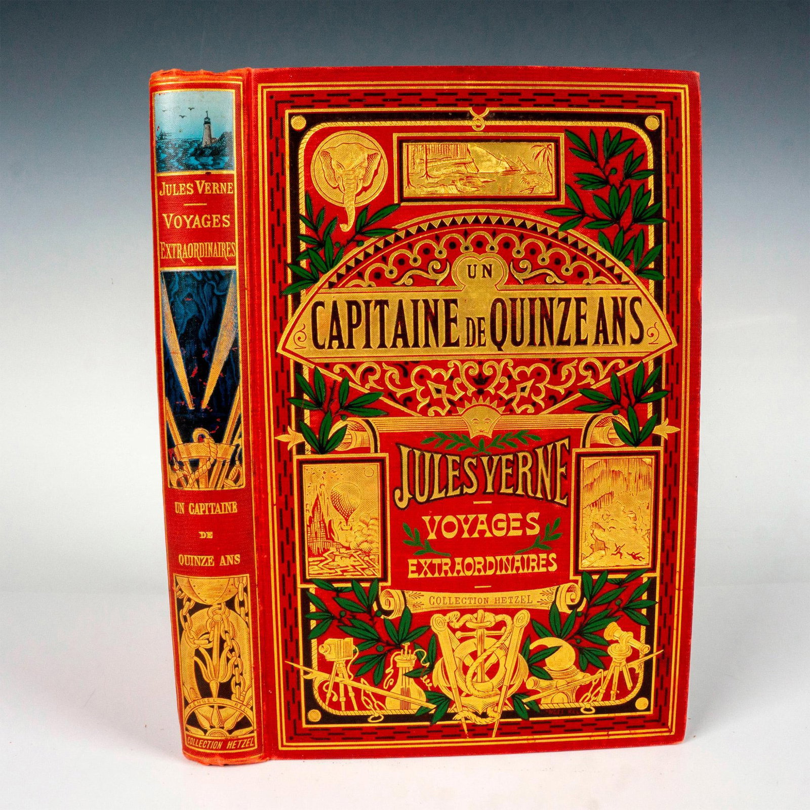 Jules Verne, Un Capitaine de Quinze Ans, A Un Elephant: Single volume from Hetzel's French edition A Un Elephant et a l'Eventail (au titre dans l'eventail: title in fan) from the Voyages Extraordinaires series by Jules Verne. It includes the novel Un Capit