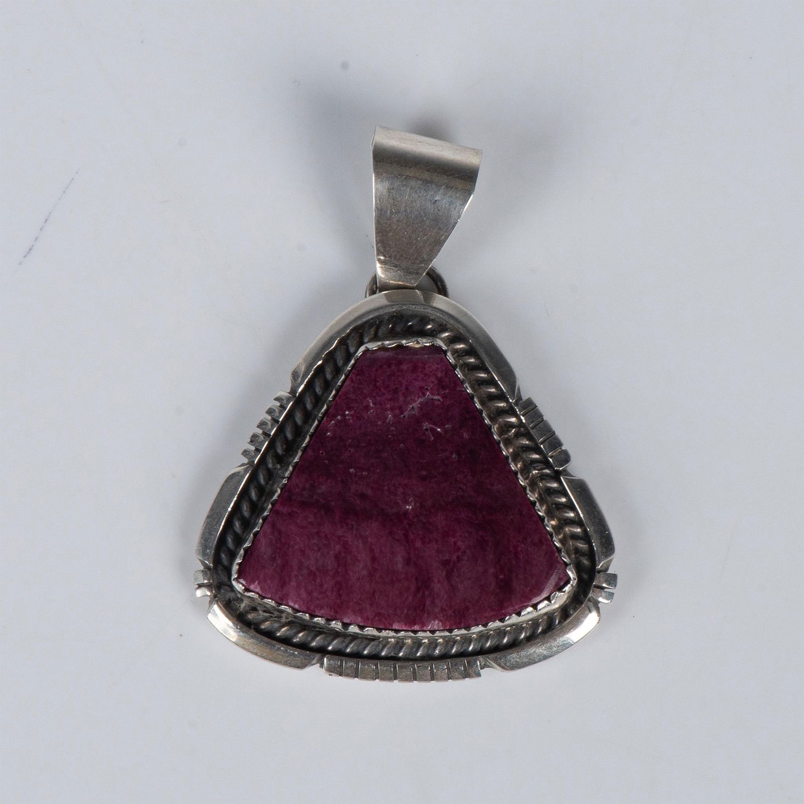 Rodney Del Guerro Navajo Sterling & Purple Spiny Oyster Pendant (1 of 4)