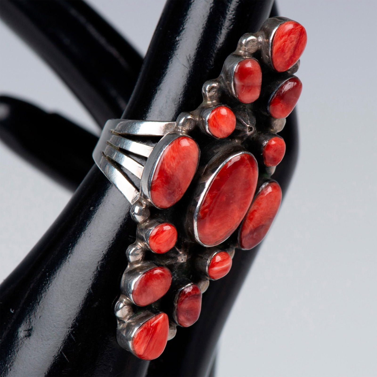 Lloyd Oliver Navajo Sterling Silver and Spiny Oyster Ring (1 of 5)