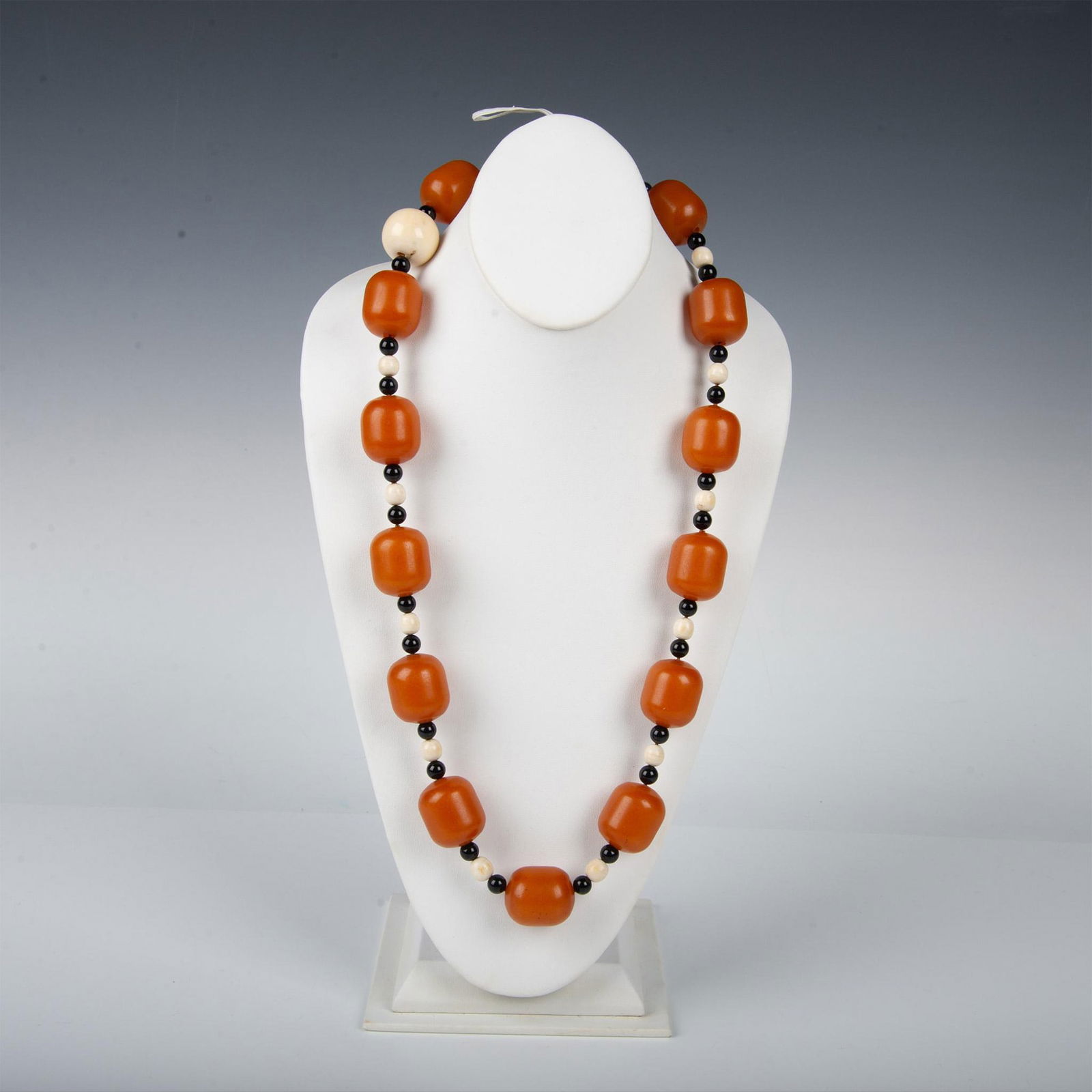 Vintage Amber Bakelite Beaded Necklace (1 of 4)