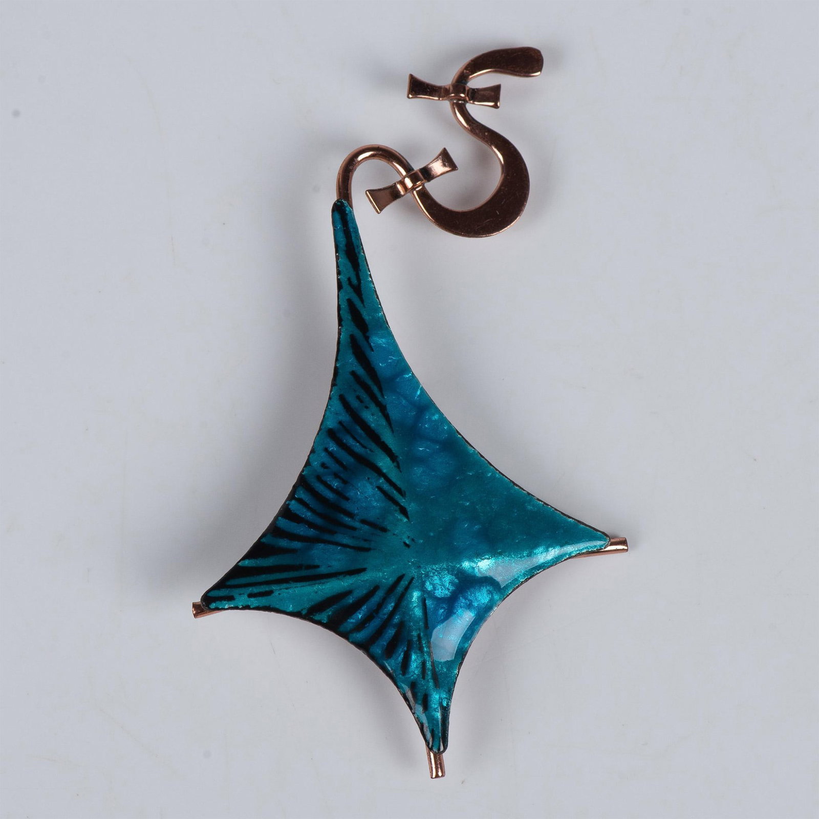 Matisse Renoir Copper & Enamel Kite Brooch: Fun and free flying this brooch is a striking turquoise color blue enamel with lots of movement. The backing and kite tail are copper. The kite tail looks as if it is blowing in the wind. Backstamp Ma