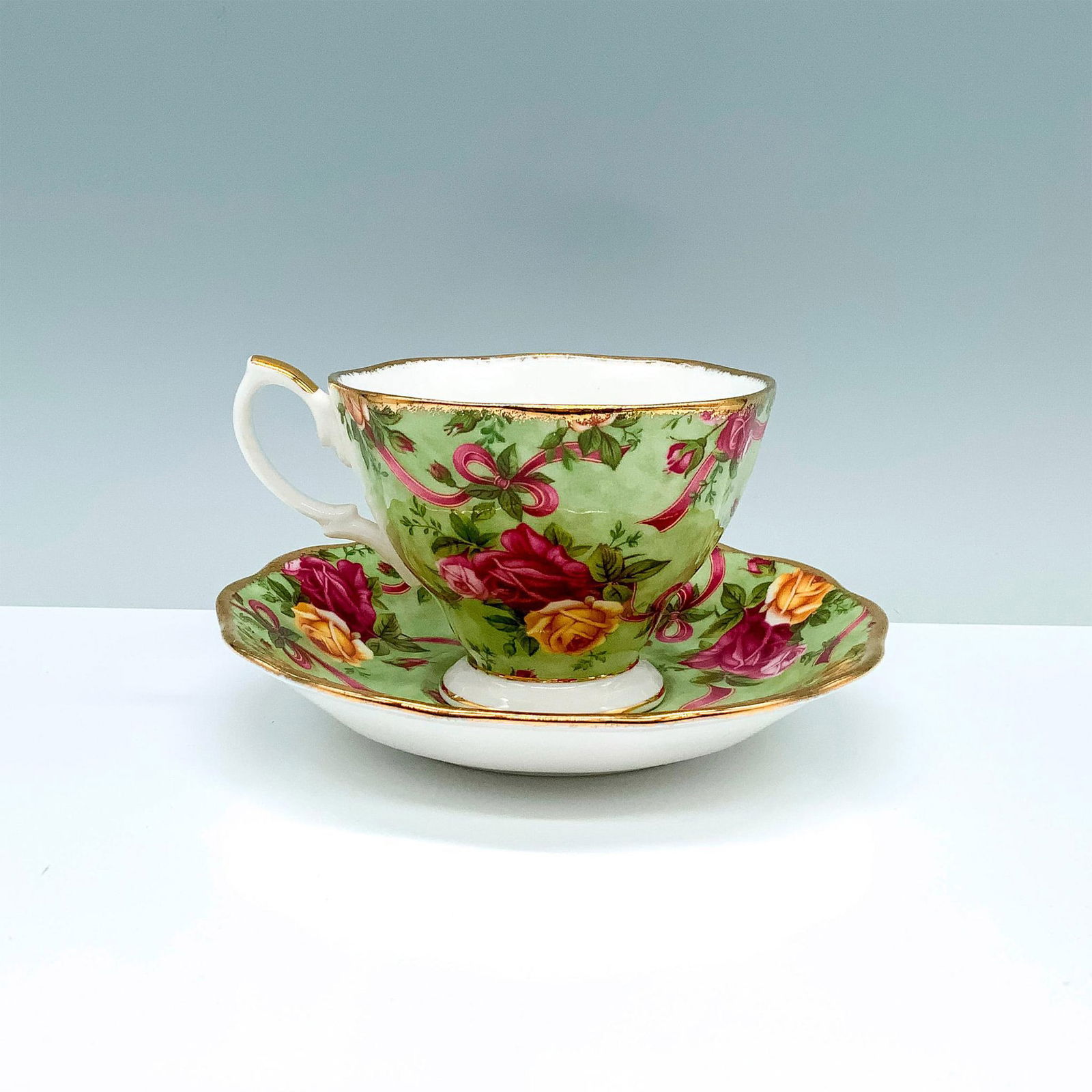 Royal Albert Teacup and Saucer, Green Chintz (1 of 3)