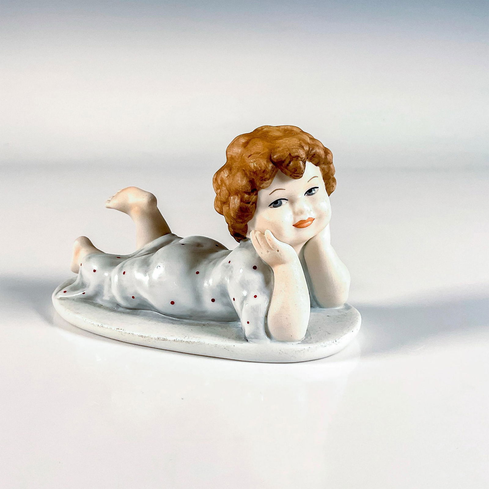 Florence Giuseppe Armani Boy Laying on His Elbows Figurine (1 of 3)